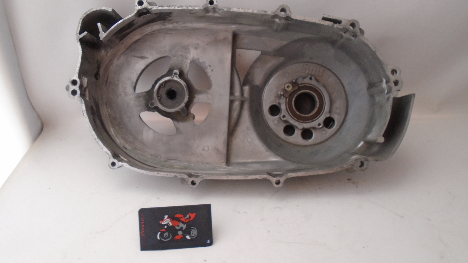 TAPA VARIADOR YAMAHA TMAX 2004/07 - Imagen 3