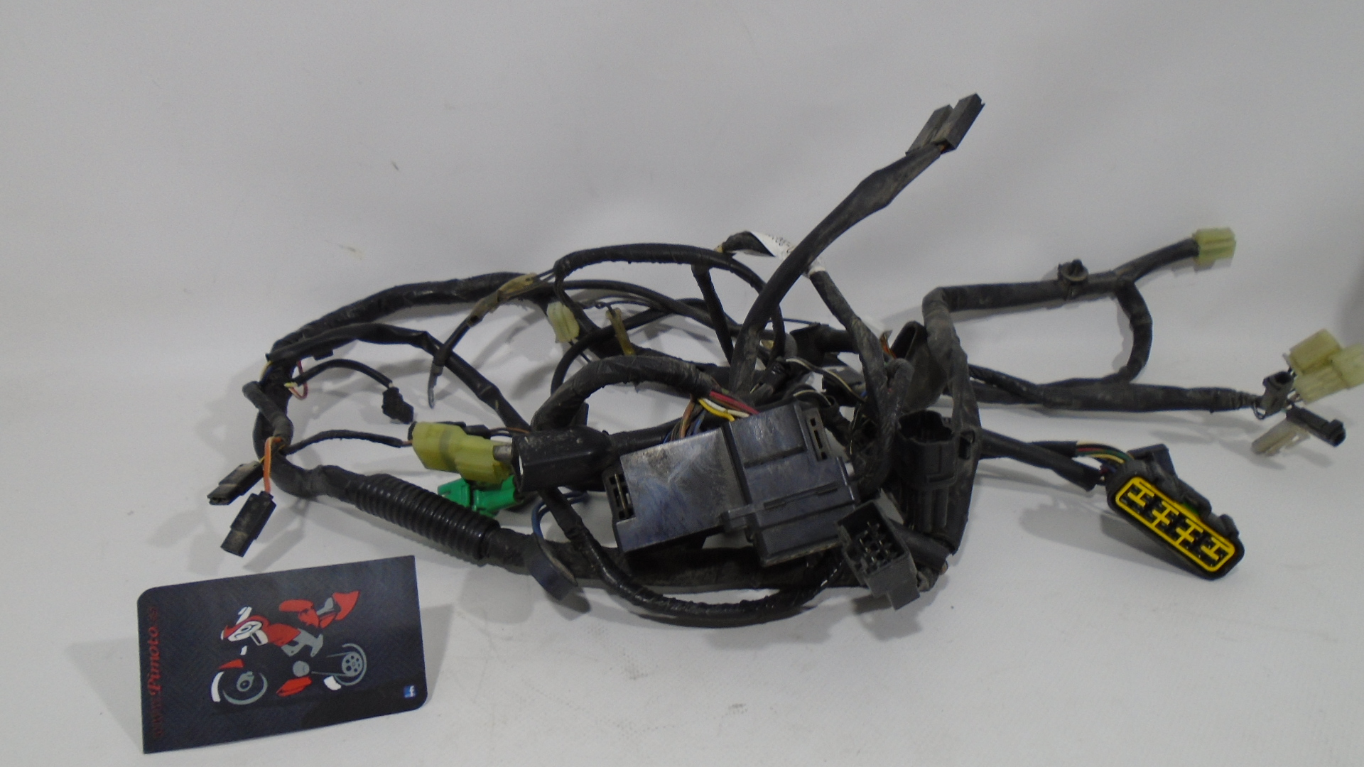 INSTALACION ELECTRICA PRINCIPAL SUZUKI BANDIT S 650 2006 - Imagen 4