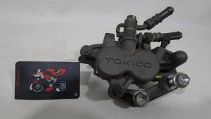 PINZA FRENO DELANTERO DERECHO SUZUKI BANDIT S 650 2006