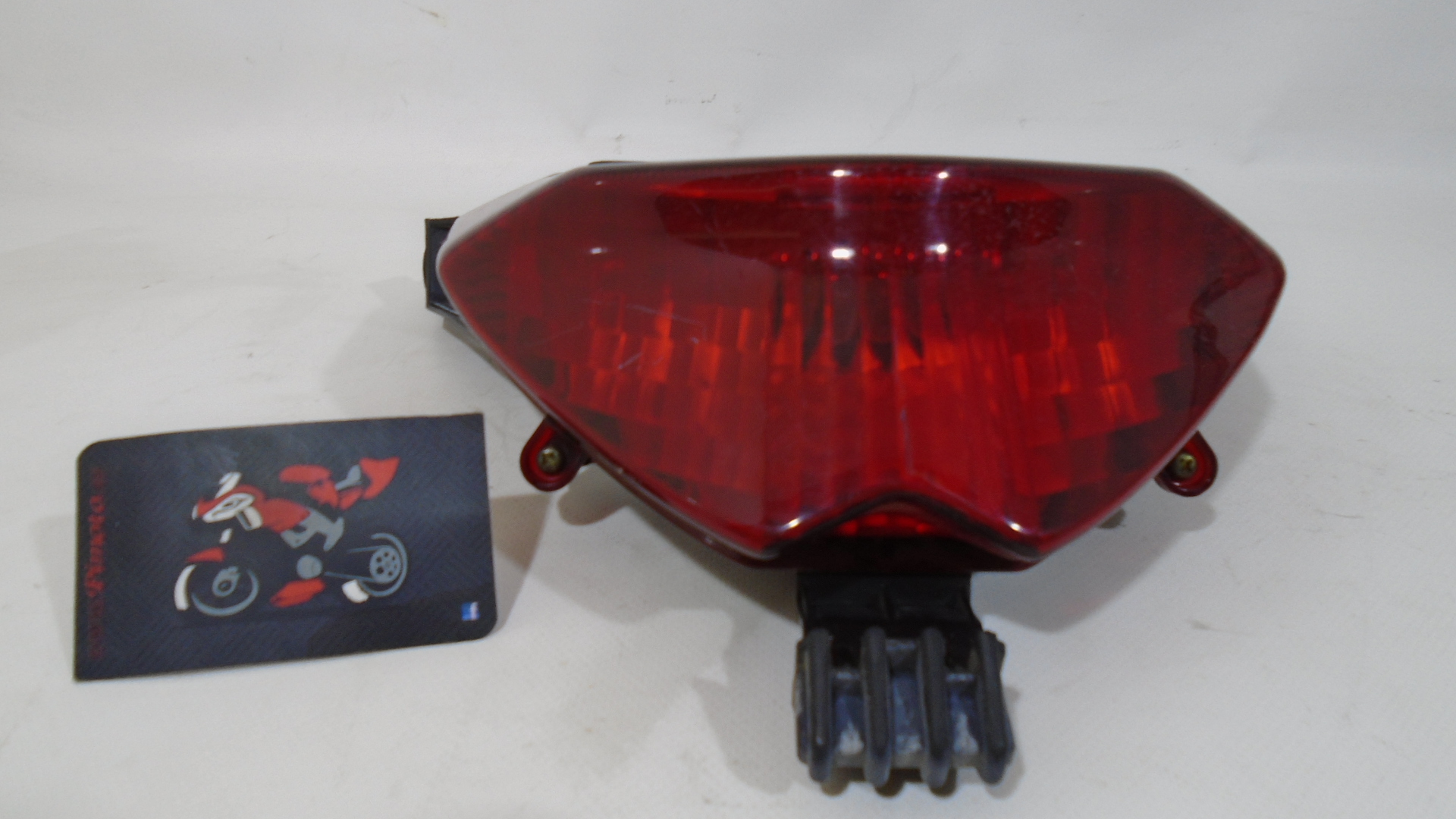 PILOTO TRASERO SUZUKI BANDIT S 650 2006