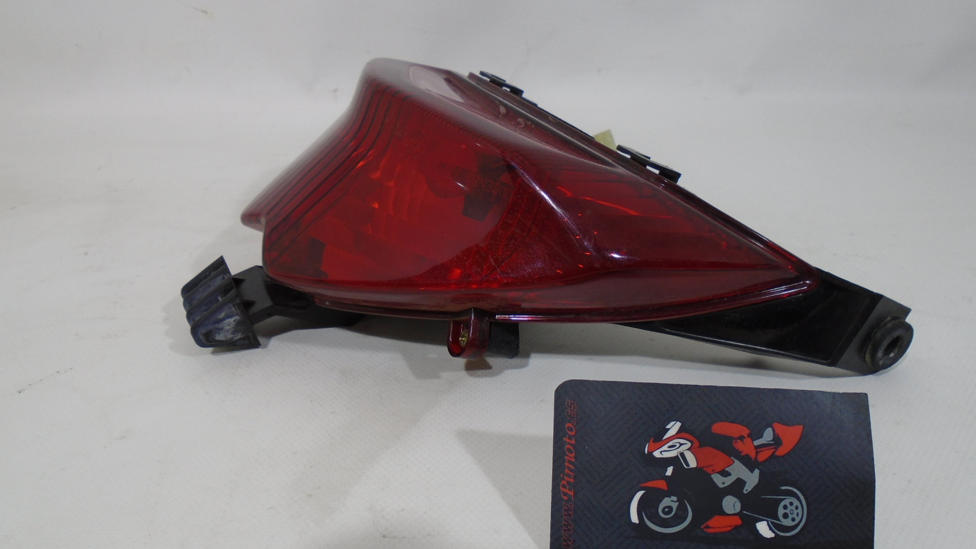 PILOTO TRASERO SUZUKI BANDIT S 650 2006 - Imagen 4