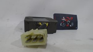 REGULADOR CORRIENTE  KAWASAKI ZZR 600 1990/92