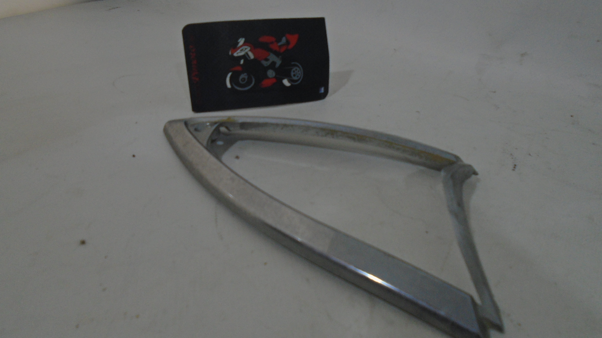 MOLDURA INTERMITENTE DELANTERO DERECHO PIAGGIO LIBERTY 125 09/15 - Imagen 4