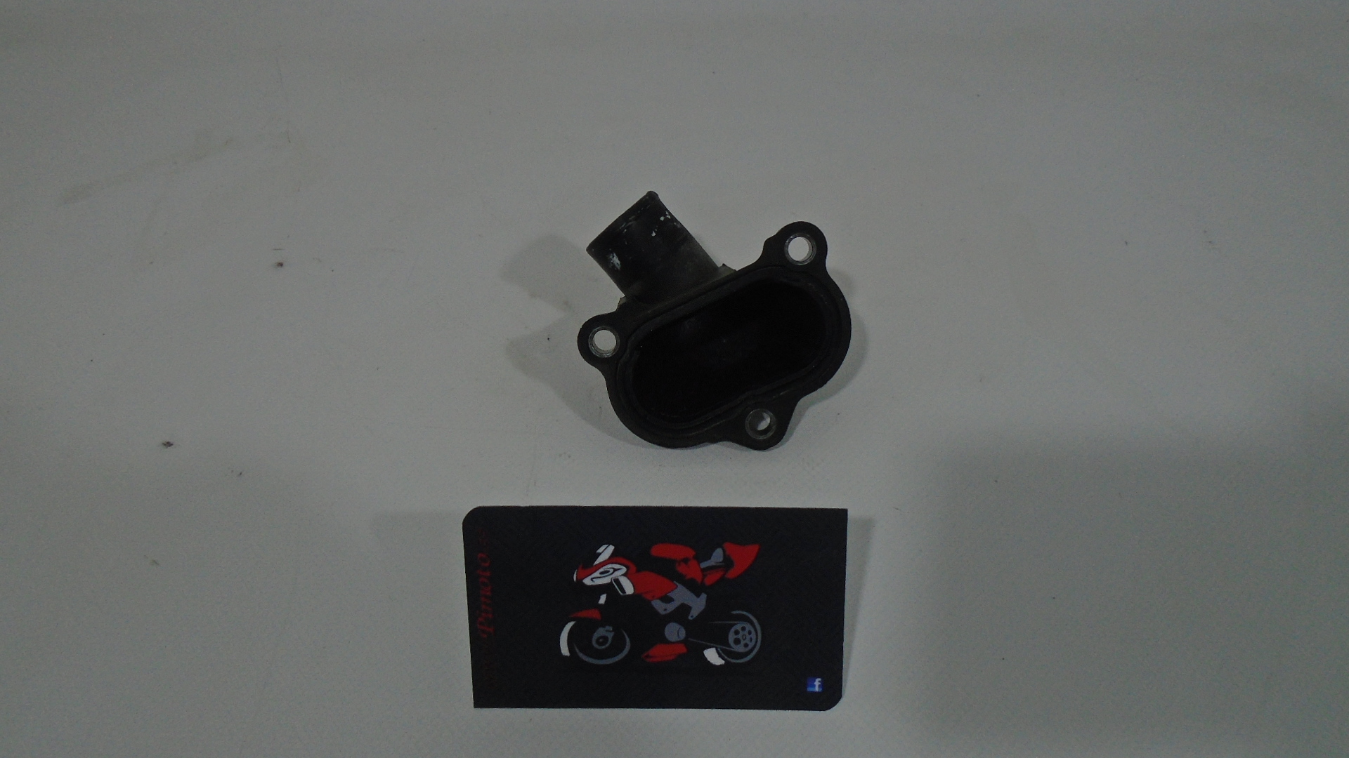 PIPETA REFRIGERANTE SUZUKI GSR 600 06-08 - Imagen 4