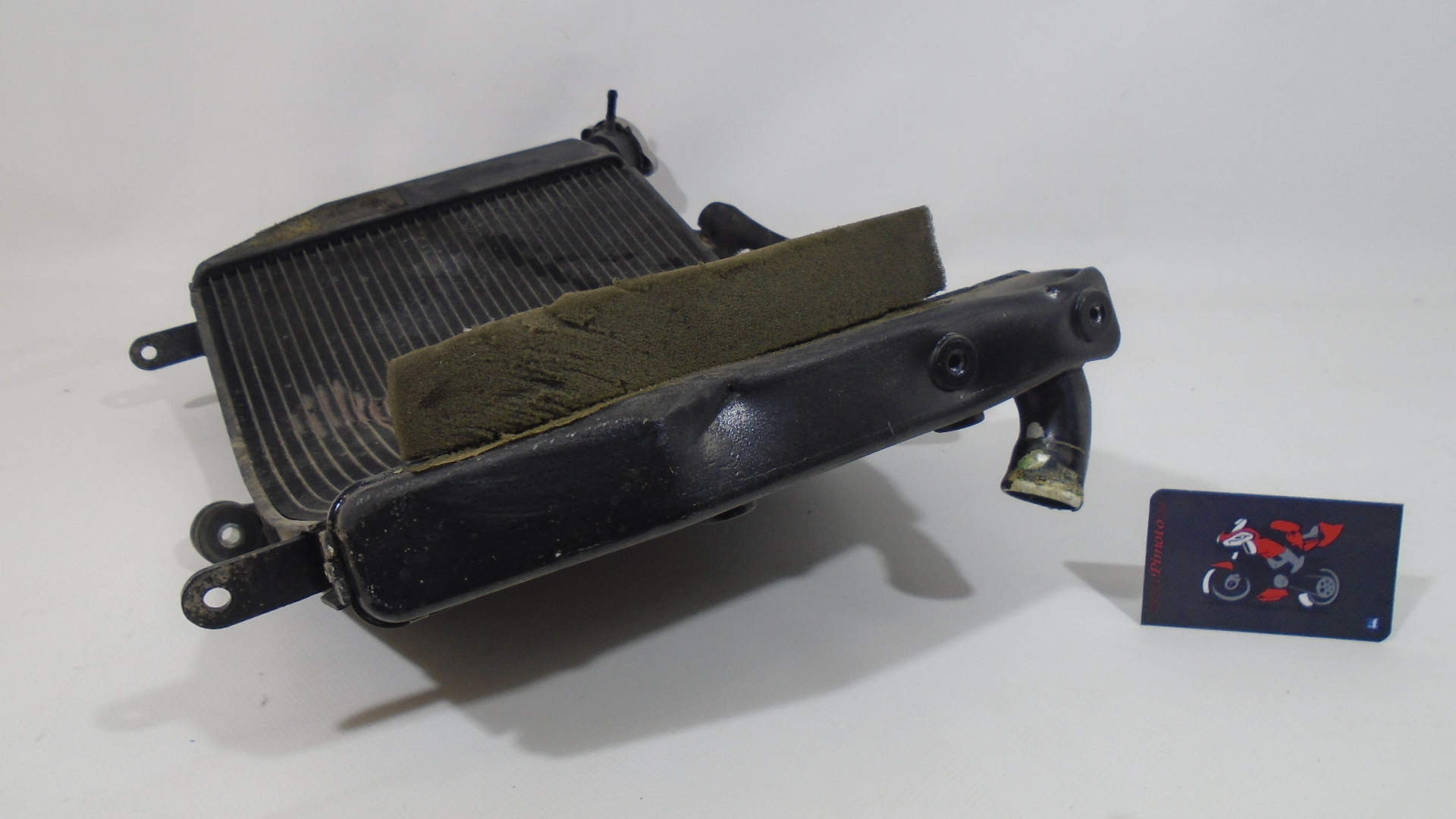 RADIADOR (CON UN PEQUE&Ntilde;O DESPERFECTO) YAMAHA YZF R6R 2006/07 - Imagen 4