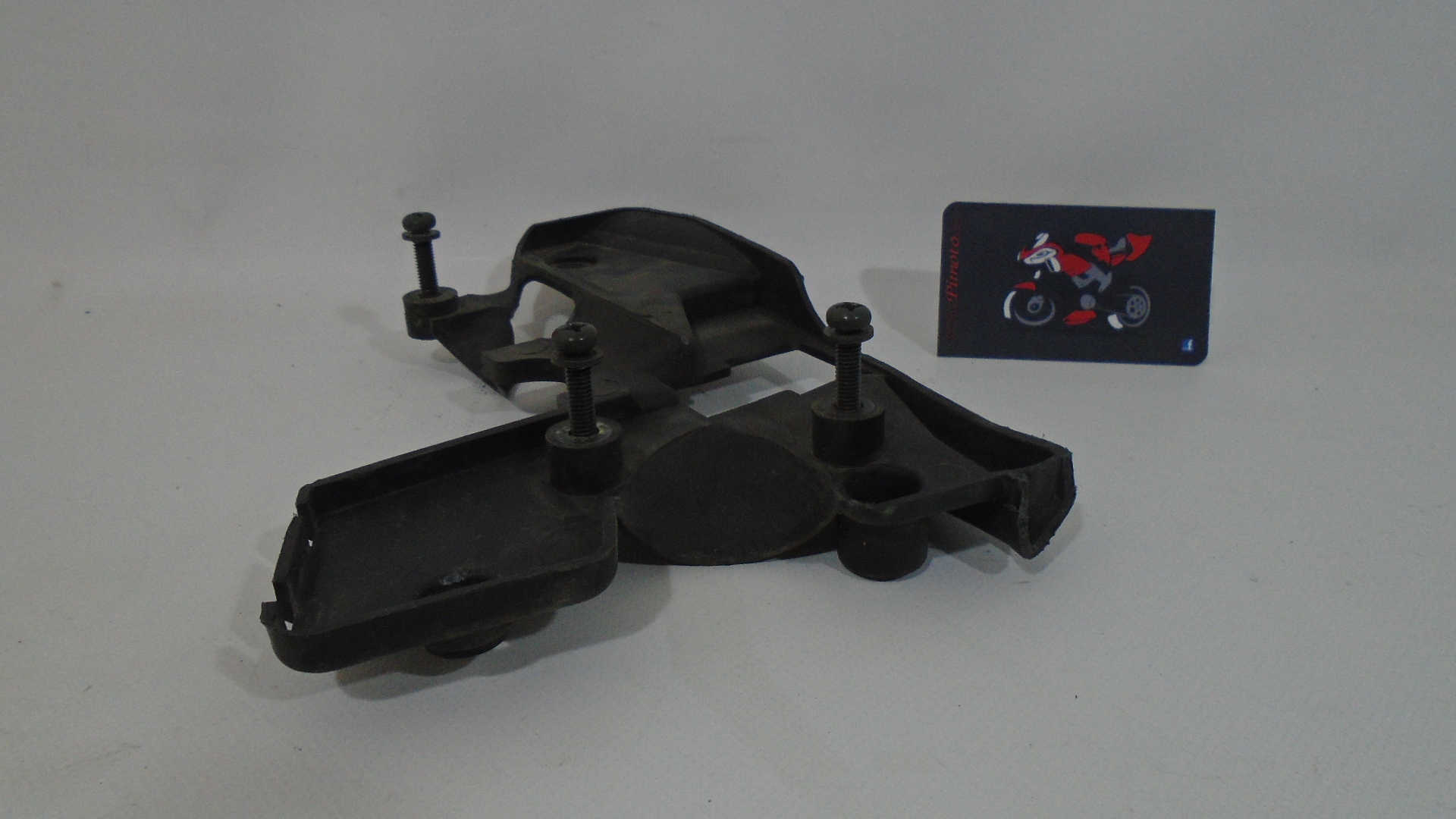 SOPORTE INTERIOR LATERAL DERECHO YAMAHA VMAX 1200 96-02 - Imagen 3