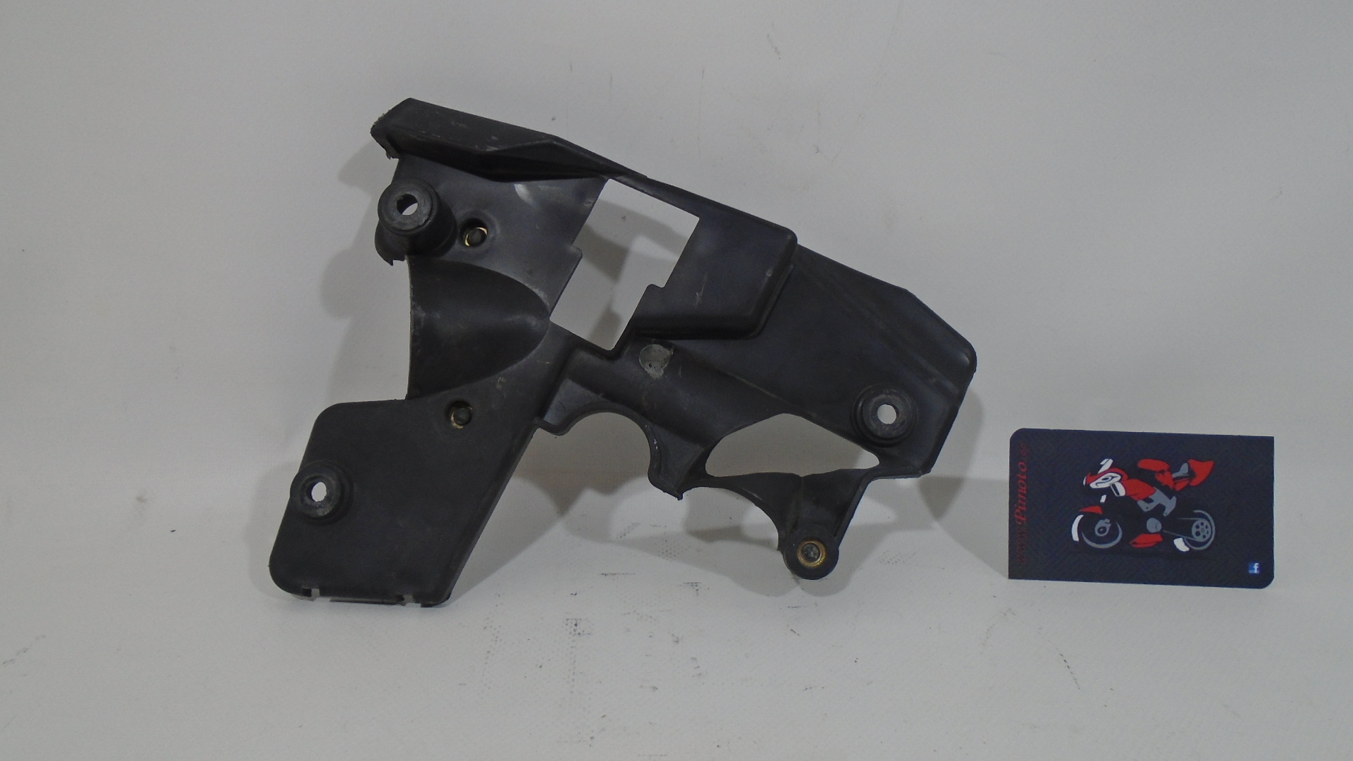 SOPORTE INTERIOR LATERAL DERECHO YAMAHA VMAX 1200 96-02 - Imagen 4