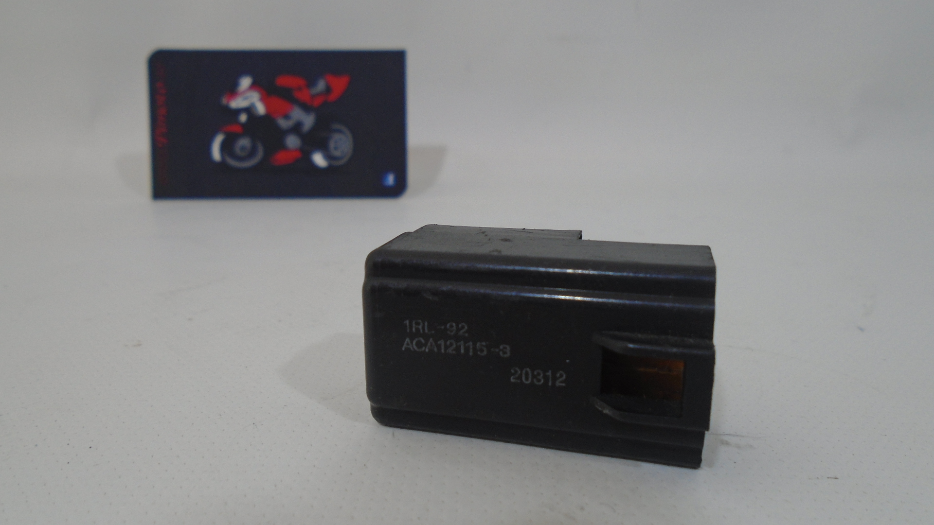 RELE 4 PINS YAMAHA VMAX 1200 96-02 - Imagen 3
