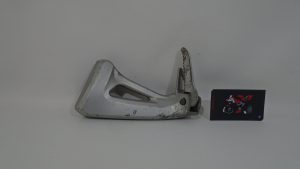 SOPORTE ESTRIBO TRASERO IZQUIERDO ESTRIBO ROZADO SUZUKI SV 650s 1999-2002
