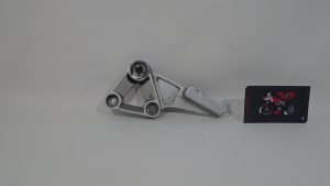 SOPORTE ESTRIBO DELANTERO DERECHO SUZUKI SV 650s 1999-2002
