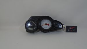 MARCADOR SE DESCONOCE KILOMETROS
 SUZUKI SV 650s 1999-2002