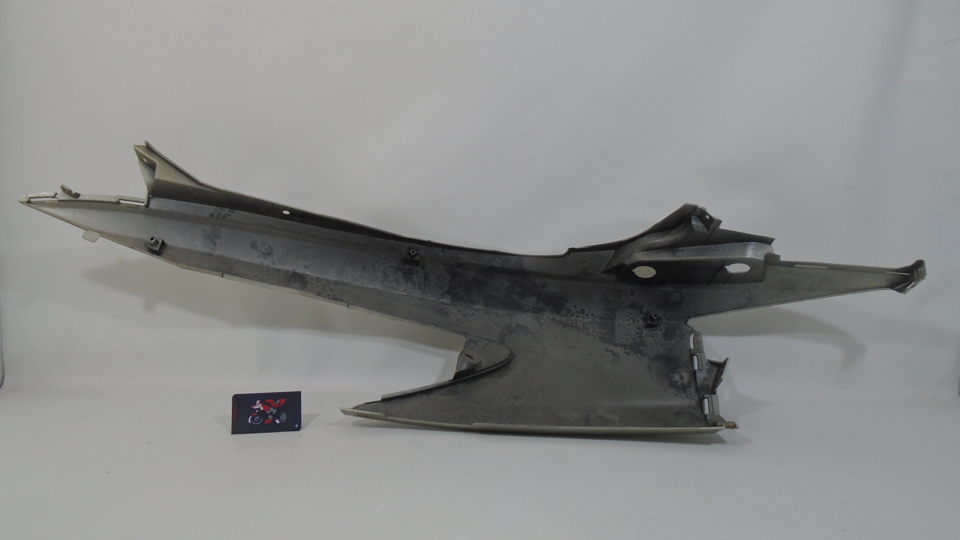 LATERAL TRASERO DERECHO SUZUKI BURGMAN 125 2007/2013 - Imagen 3