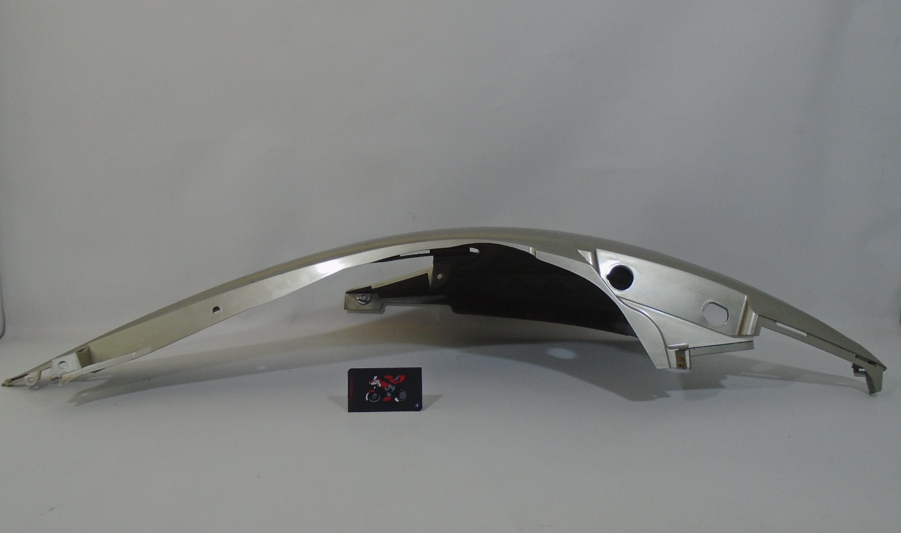 LATERAL TRASERO DERECHO SUZUKI BURGMAN 125 2007/2013 - Imagen 4