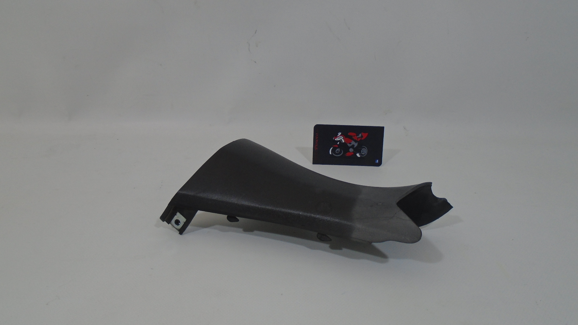 TAPA DERECHA MANILLAR SYM JOYMAX GTS 300 - Imagen 4