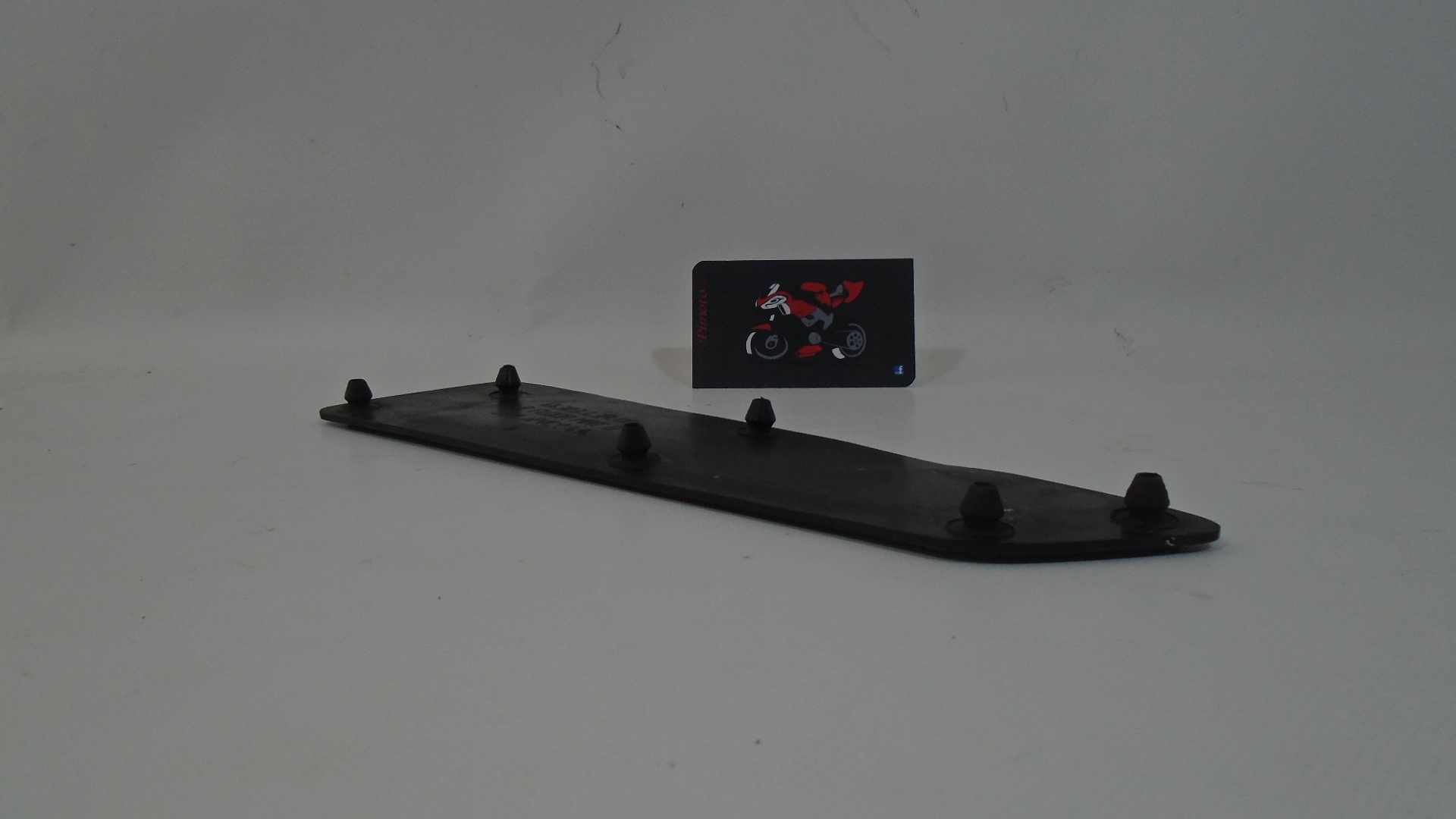 ALFOMBRILLA DELANTERA DERECHA SYM JOYMAX GTS 300 - Imagen 3