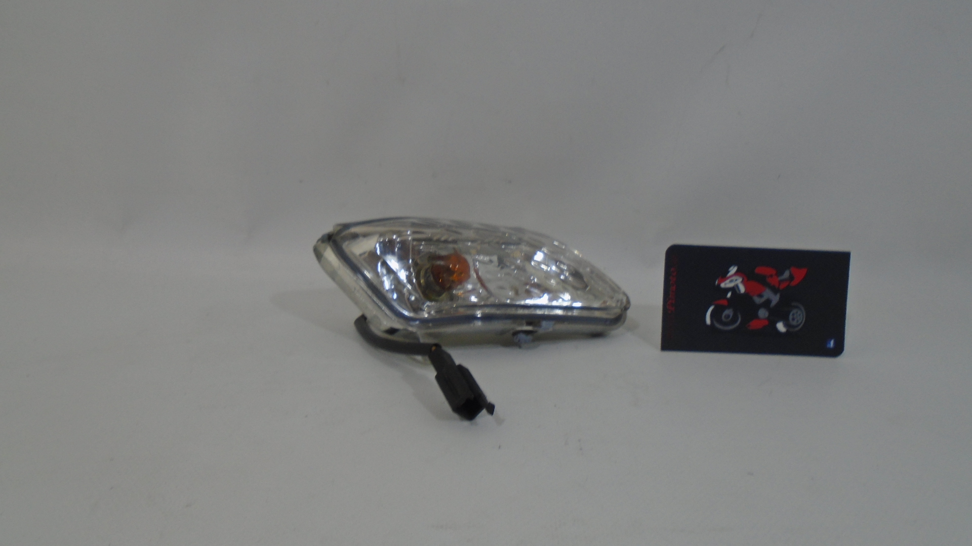 INTERMITENTE DELANTERO IZQUIERDO YAMAHA XMAX 125-250 2005/09 - Imagen 3