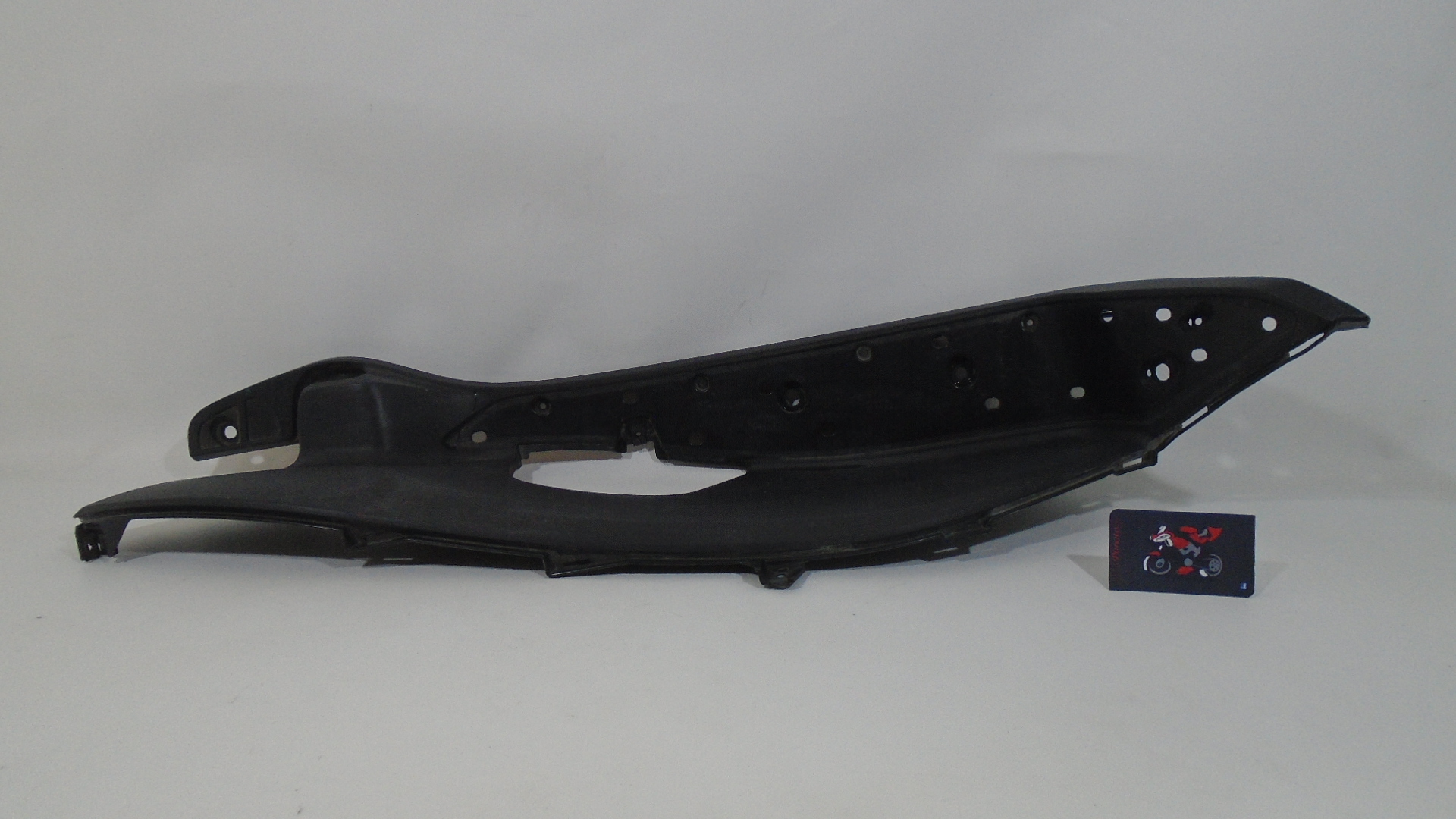 PISO IZQUIERDO HONDA PCX 125 2010- 2014 - Imagen 3