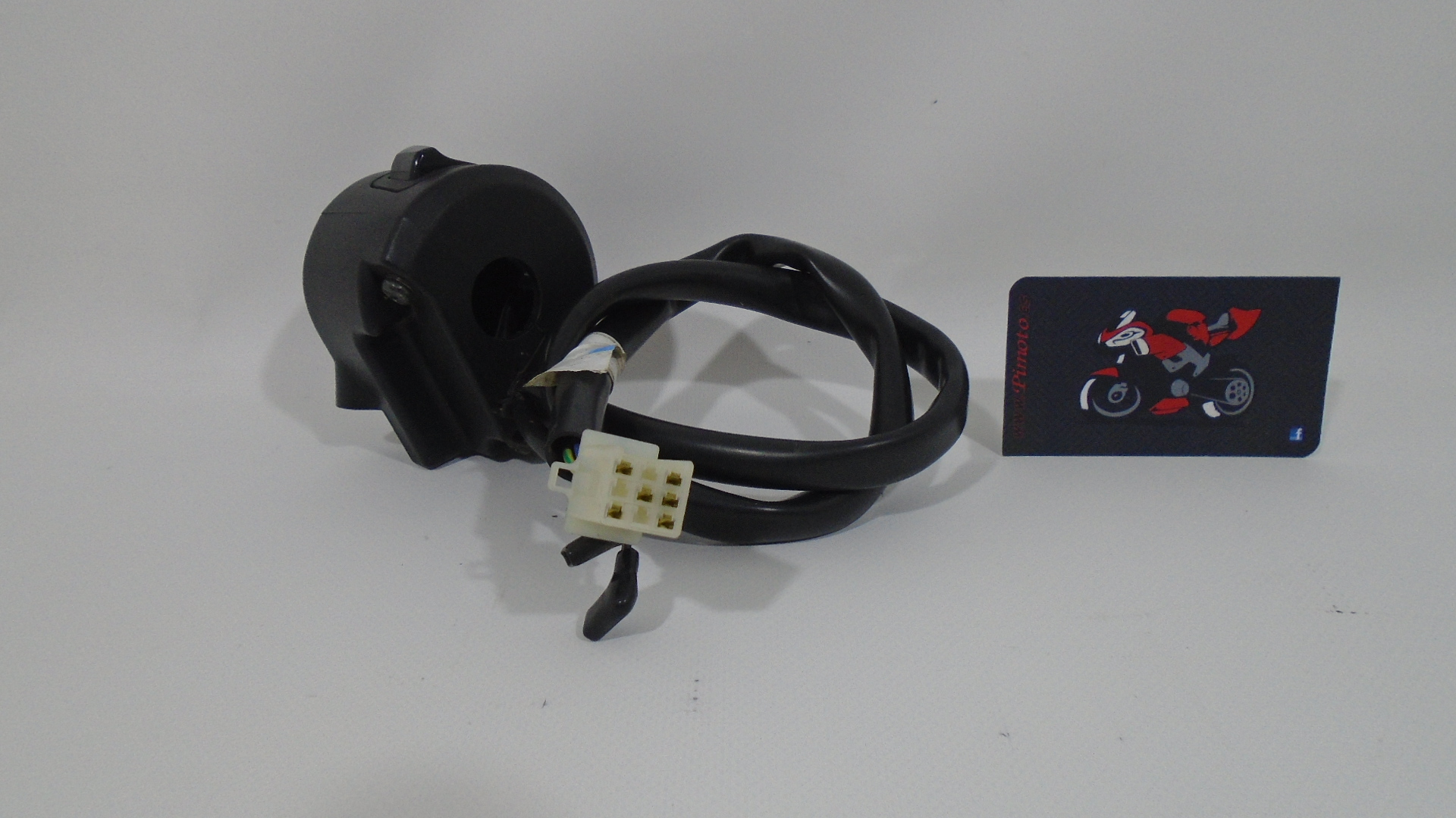 PI&Ntilde;A DERECHA DE ARRANQUE HONDA PCX 125 2010- 2014