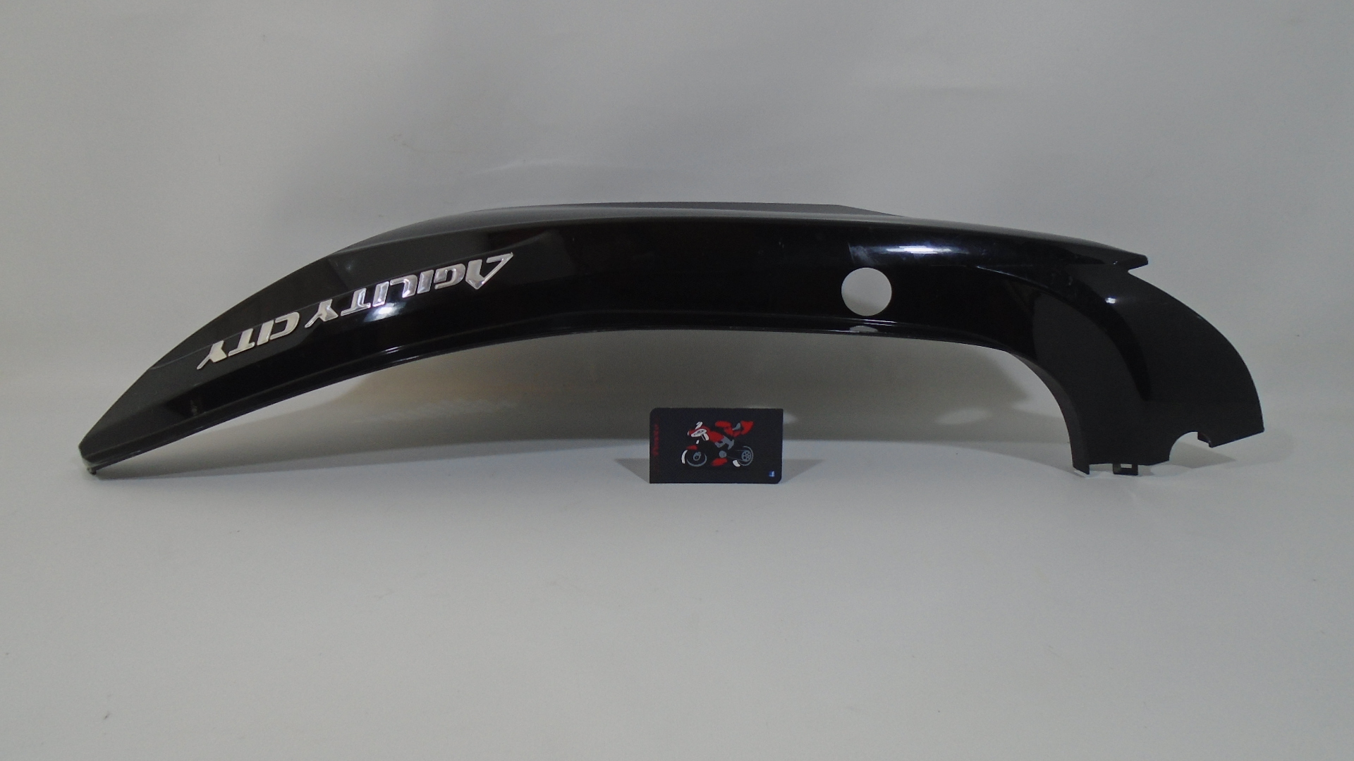 TAPA LATERAL TRASERA DERECHA NEGRA KYMCO AGILITY CITY (E4) - Imagen 4