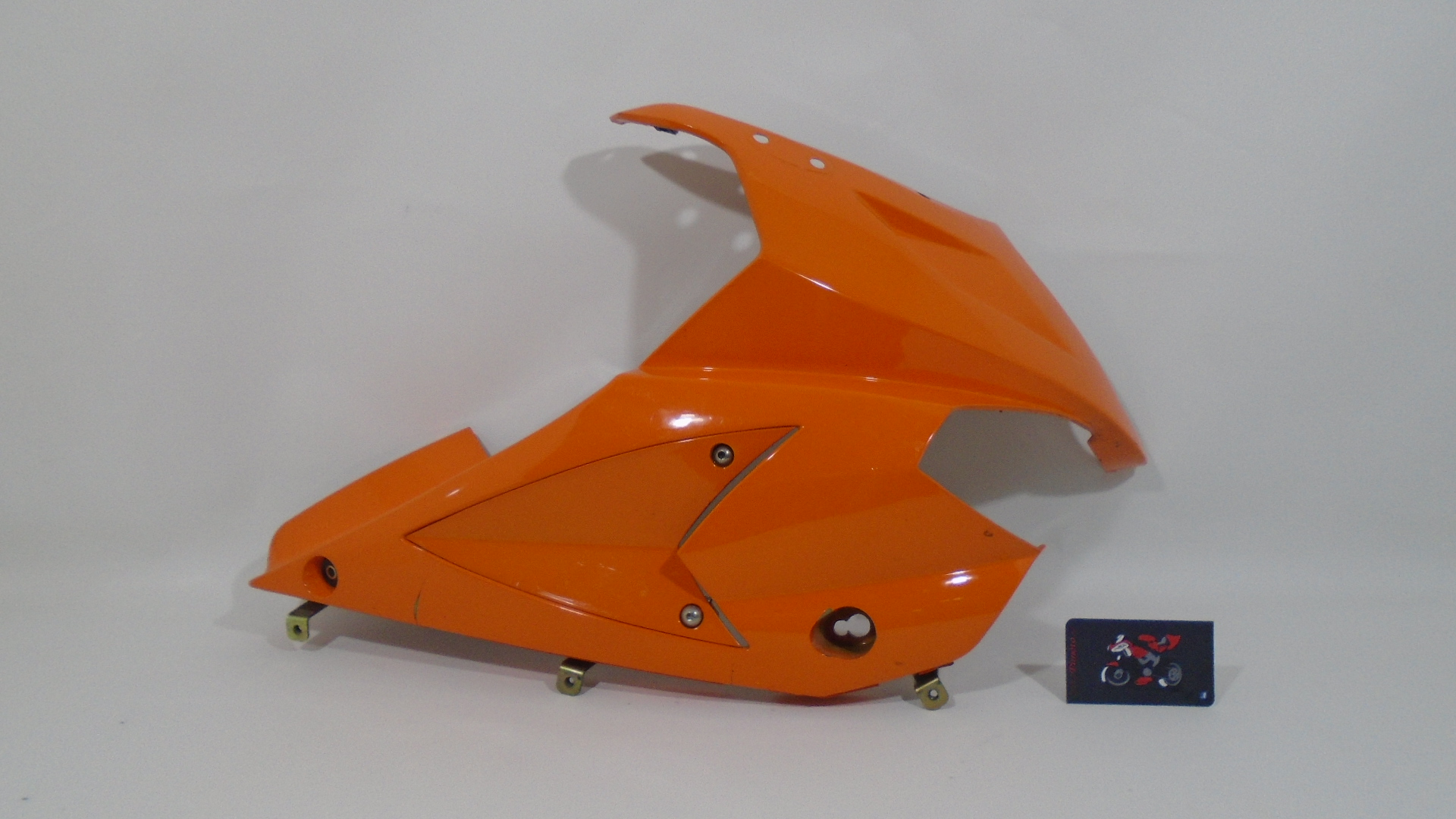 LATERAL CARENADO DERECHO HYOSUNG GTR 250 INYECCION 08-09