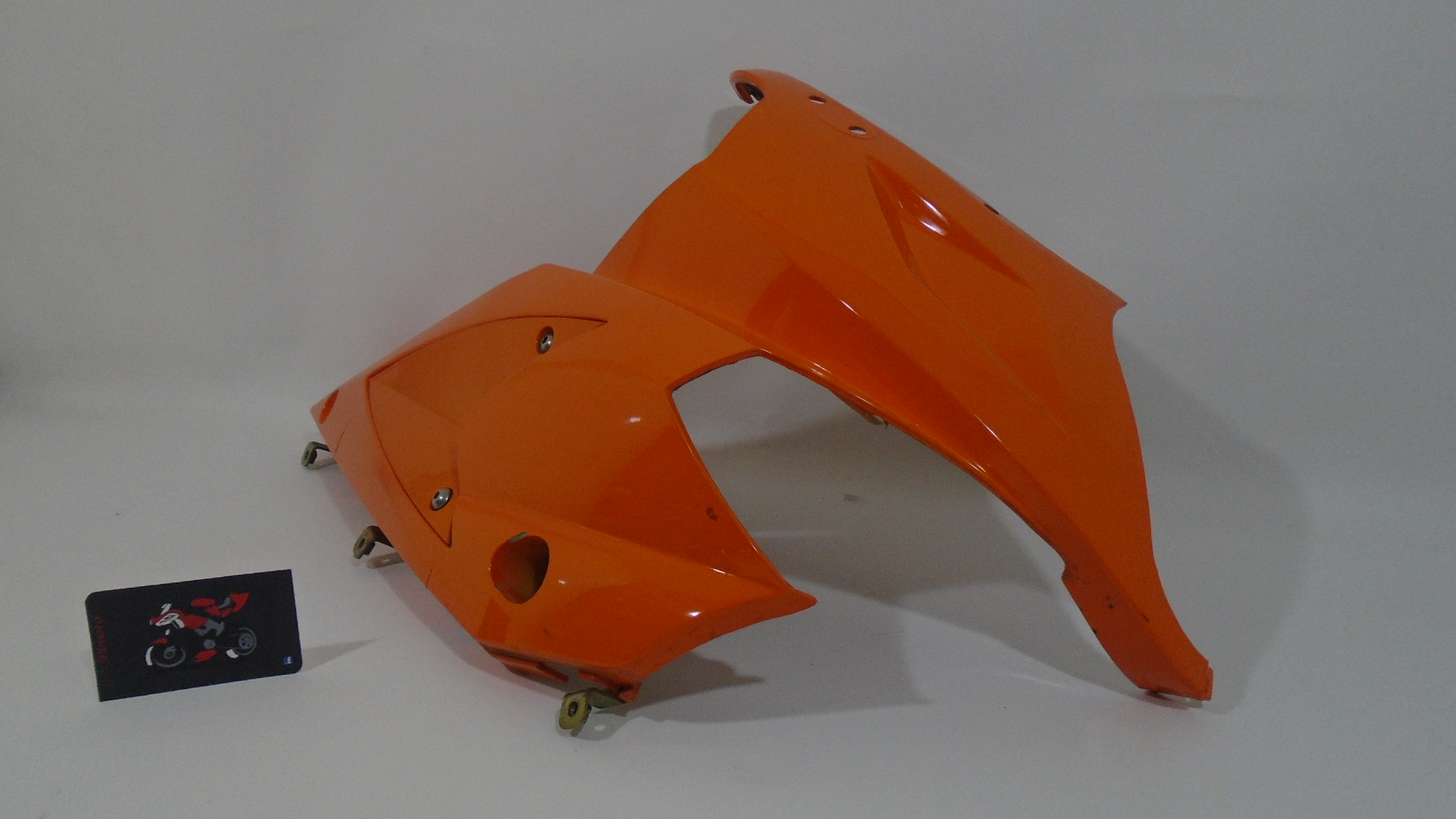 LATERAL CARENADO DERECHO HYOSUNG GTR 250 INYECCION 08-09 - Imagen 4