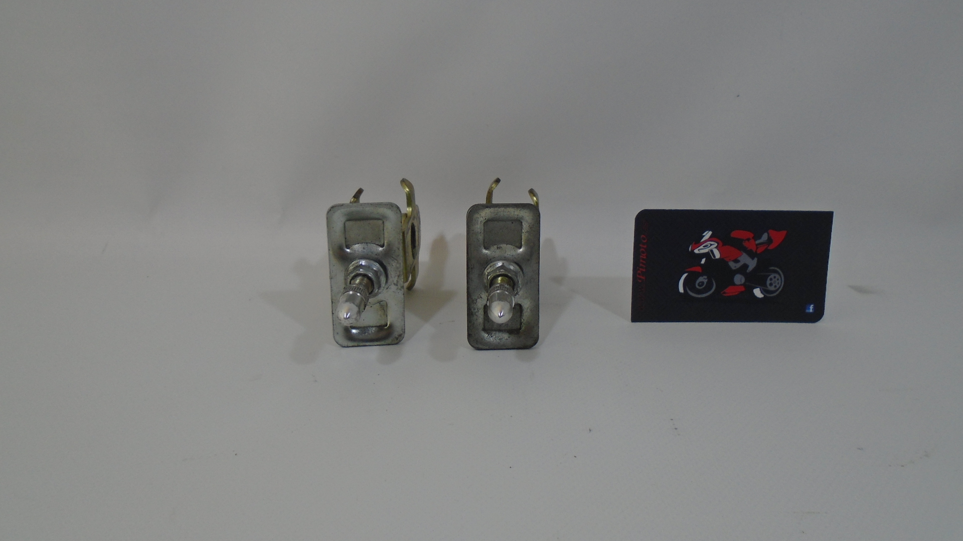 CONJUNTO TENSORES EJE TRASERO IZQ Y DER HYOSUNG GTR 250 INYECCION 08-09 - Imagen 3