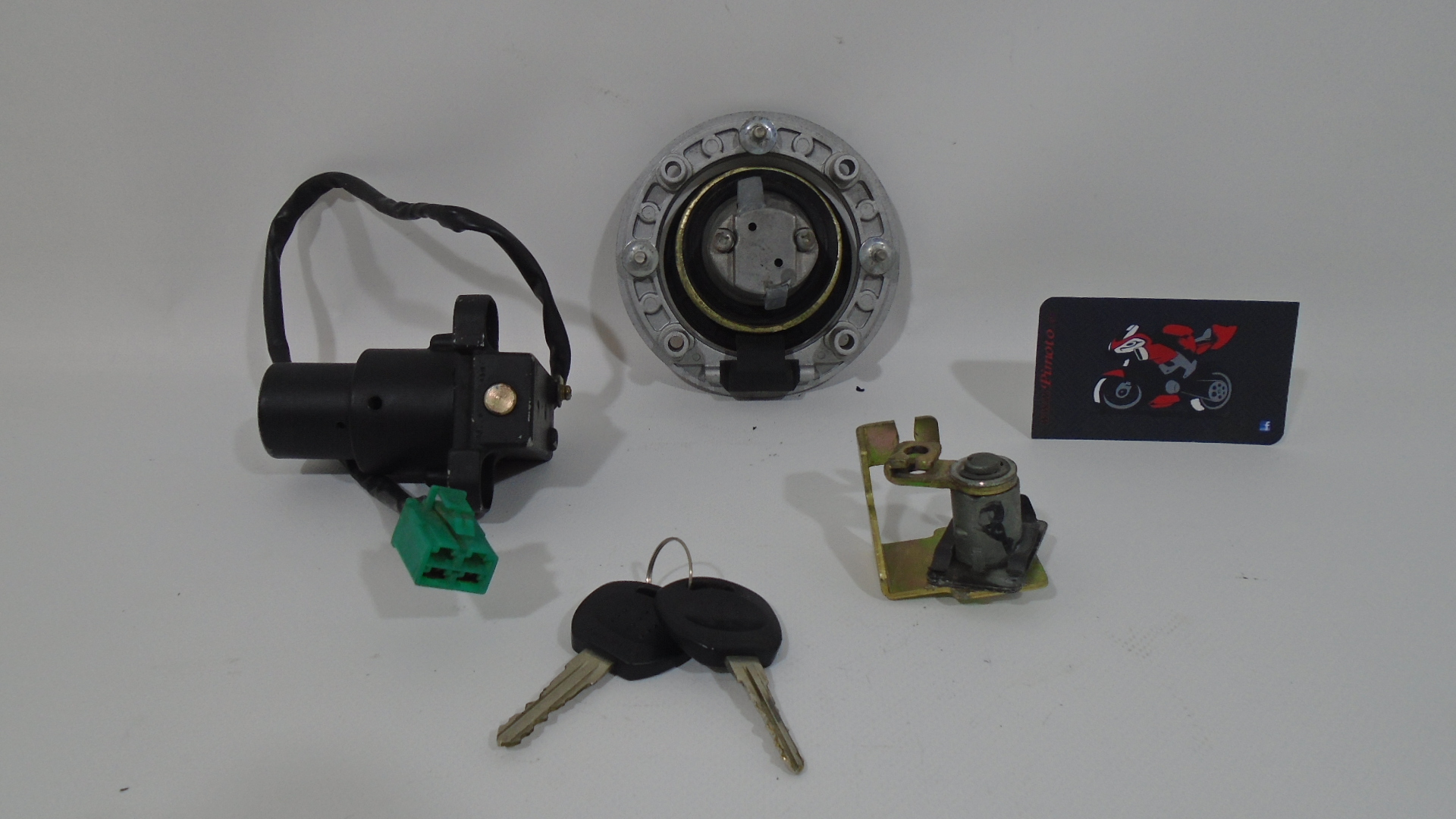 CONJUNTO CERRADURAS + TAPON DE GASOLINA + LLAVES HYOSUNG GTR 250 INYECCION 08-09 - Imagen 4