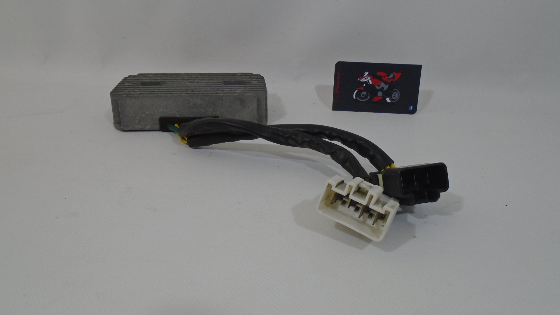 REGULADOR DE CORRIENTE SYM GTS 300i EVO - Imagen 4