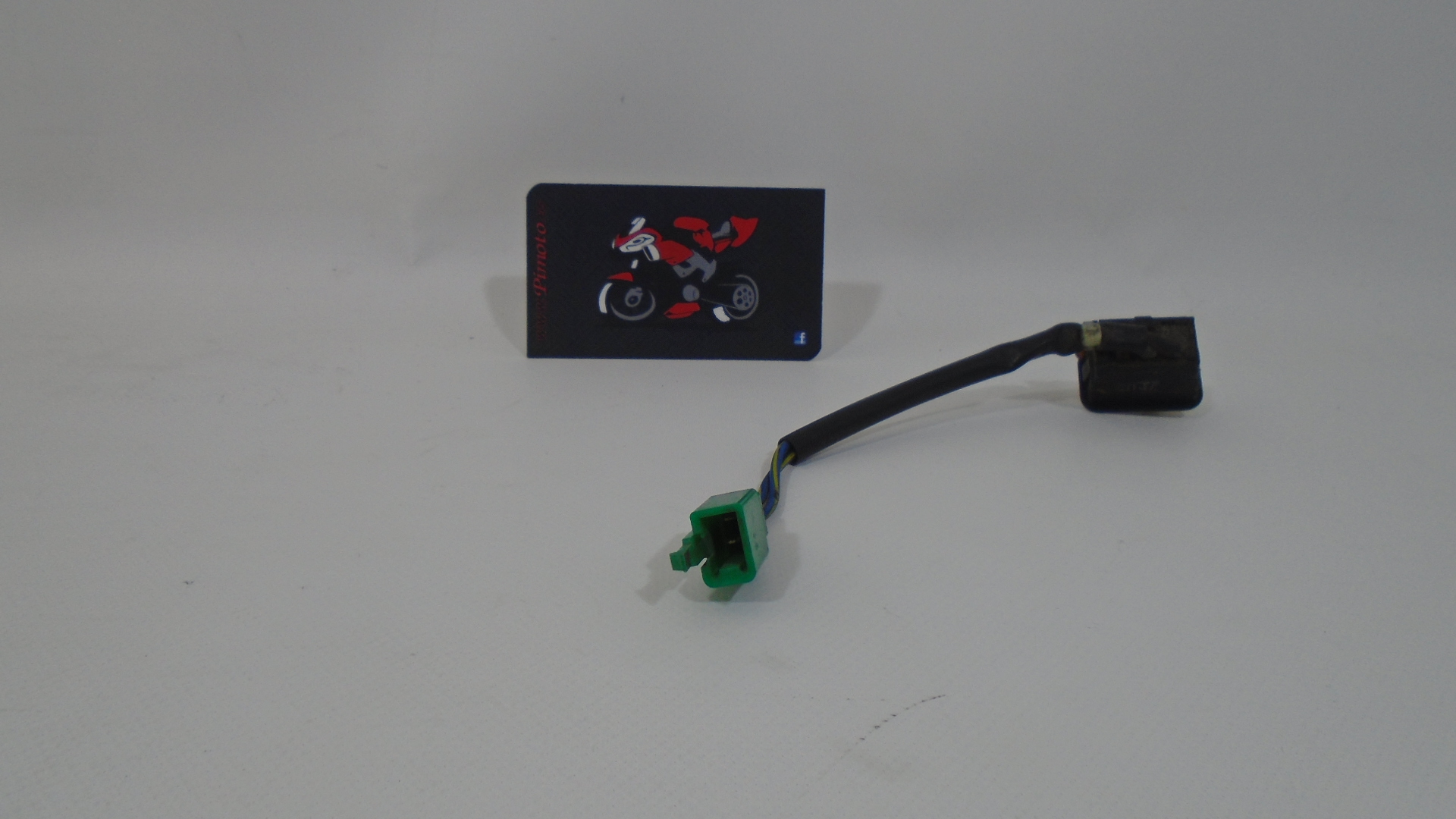 INTERRUPTOR CORTE DE CORRIENTE SYM GTS 300i EVO - Imagen 3