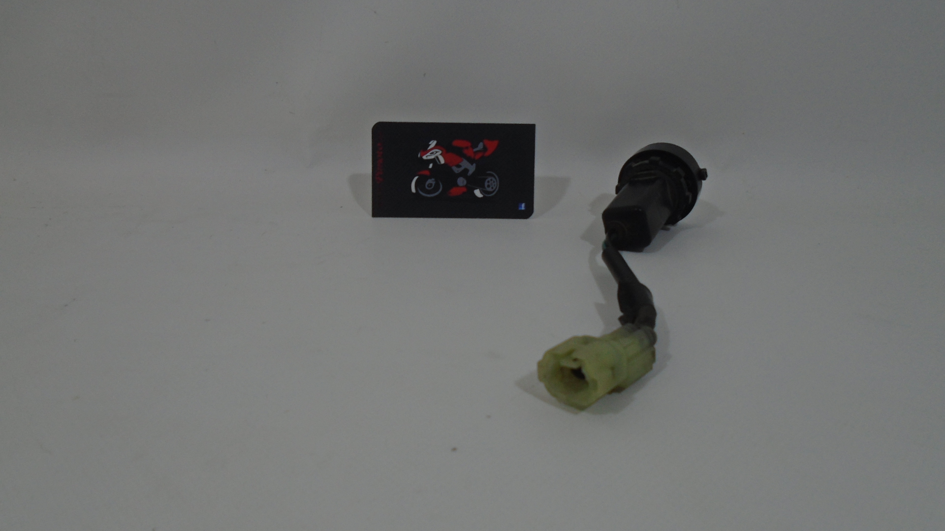 CONECTOR USB SYM GTS 300i EVO - Imagen 3