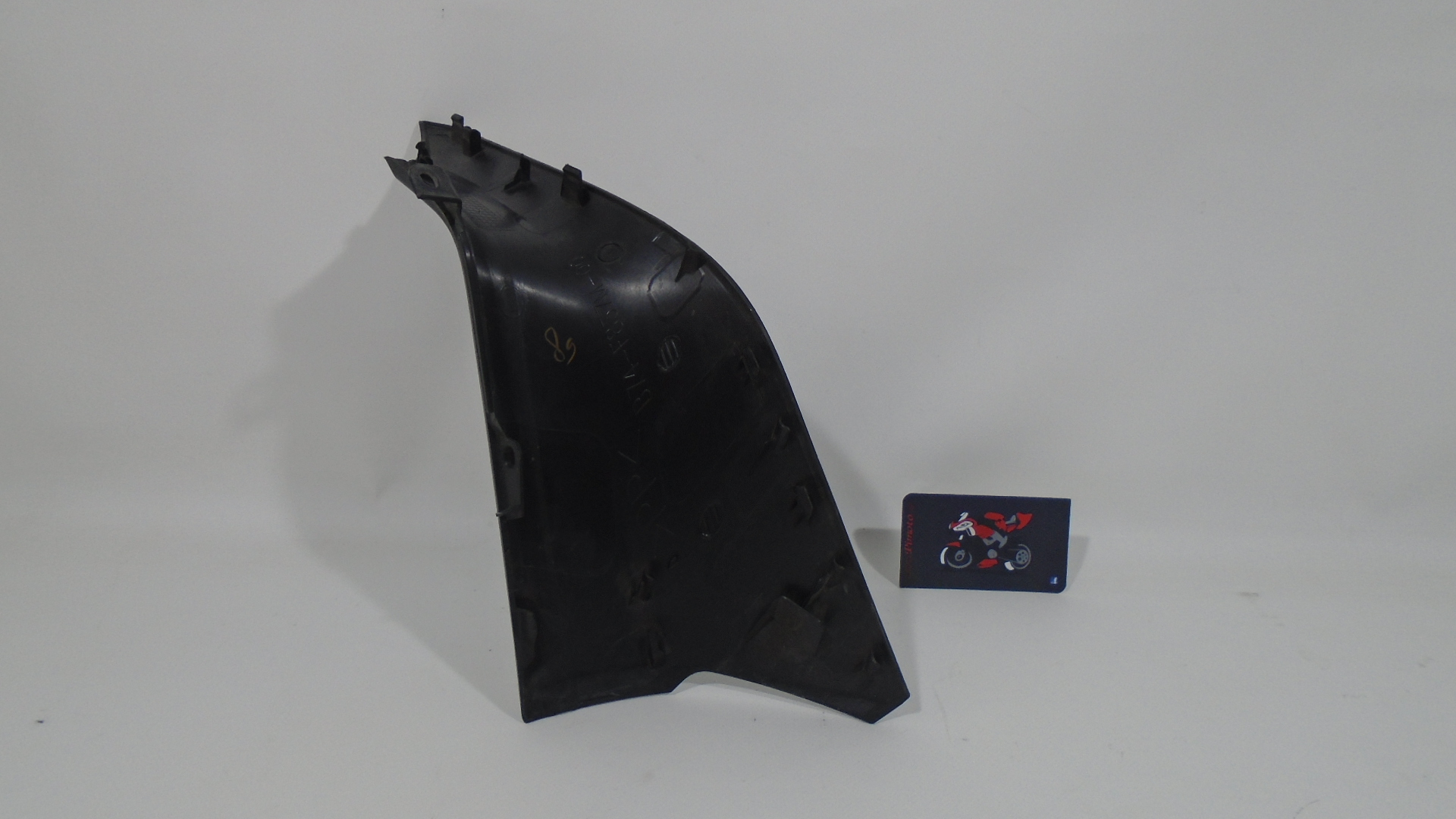 TAPA UNION IZQUIERDA BAJO ASIENTO YAMAHA XMAX 300 17-21 - Imagen 3