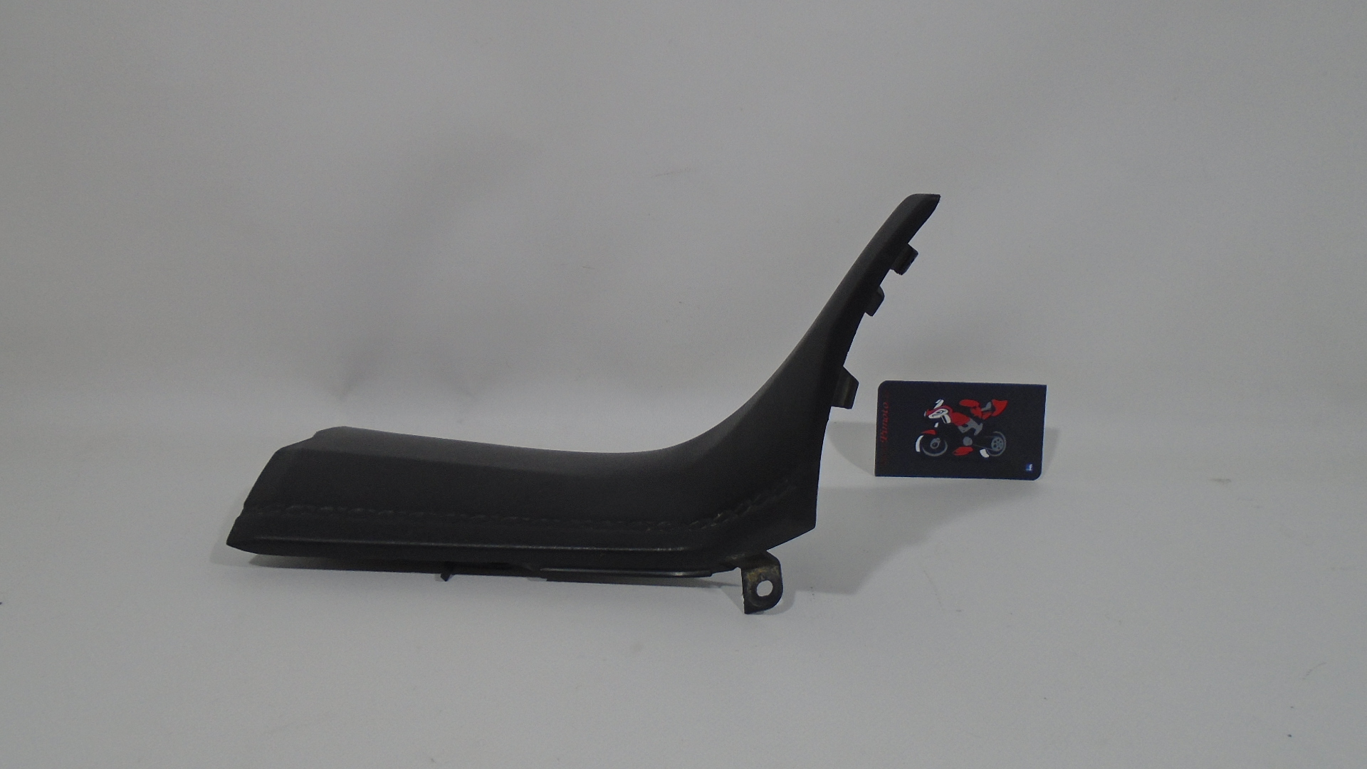 TAPA UNION IZQUIERDA BAJO ASIENTO YAMAHA XMAX 300 17-21 - Imagen 4