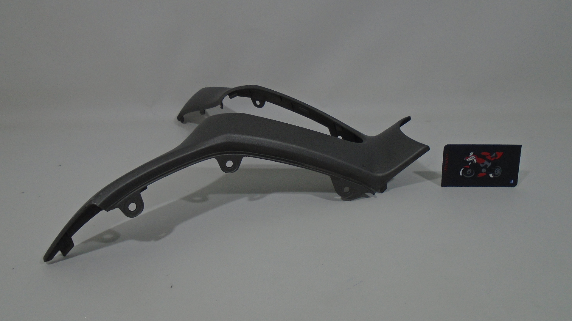 EMBELLECEDOR CONTRAESCUDO YAMAHA XMAX 300 17-21 - Imagen 4