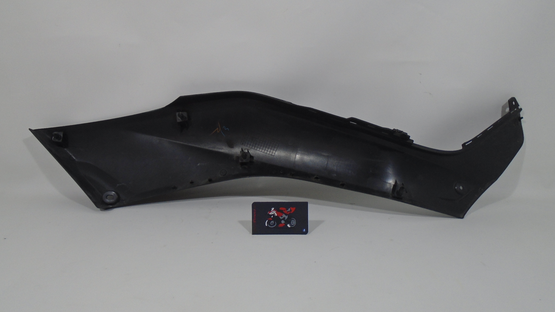 TAPA LATERAL IZQUIERDO YAMAHA XMAX 300 17-21 - Imagen 3