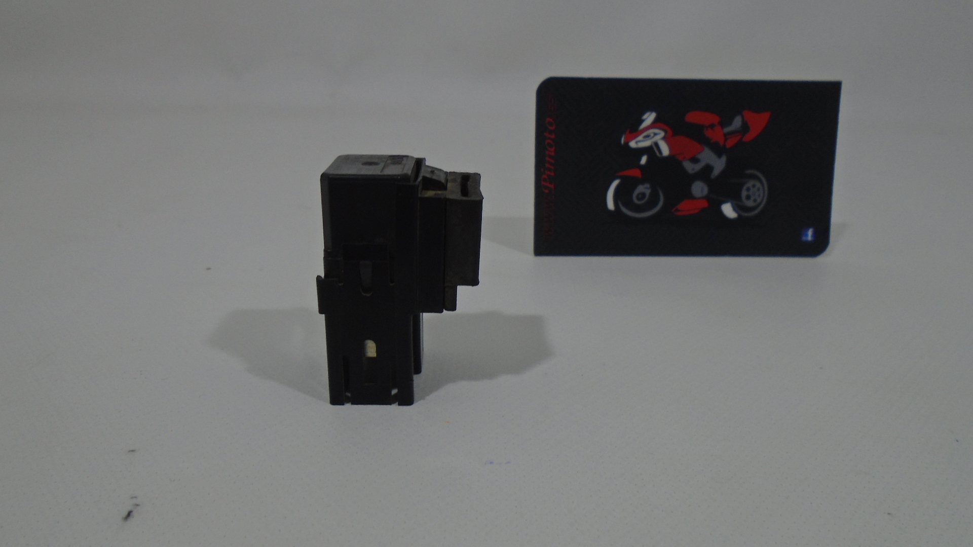 RELE 4 PINES YAMAHA FZ6 S2 07-10 - Imagen 3