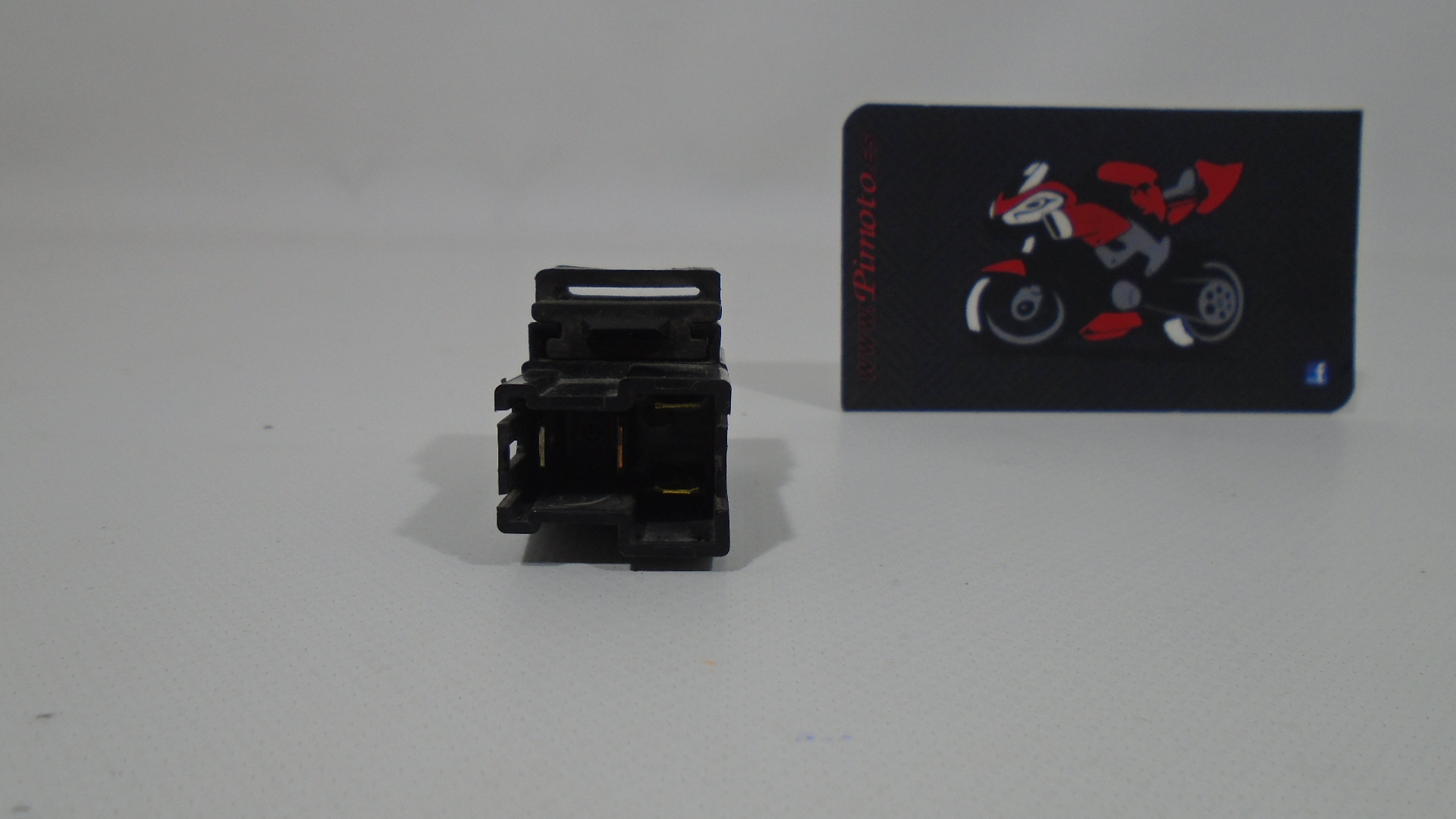 RELE 4 PINES YAMAHA FZ6 S2 07-10 - Imagen 4