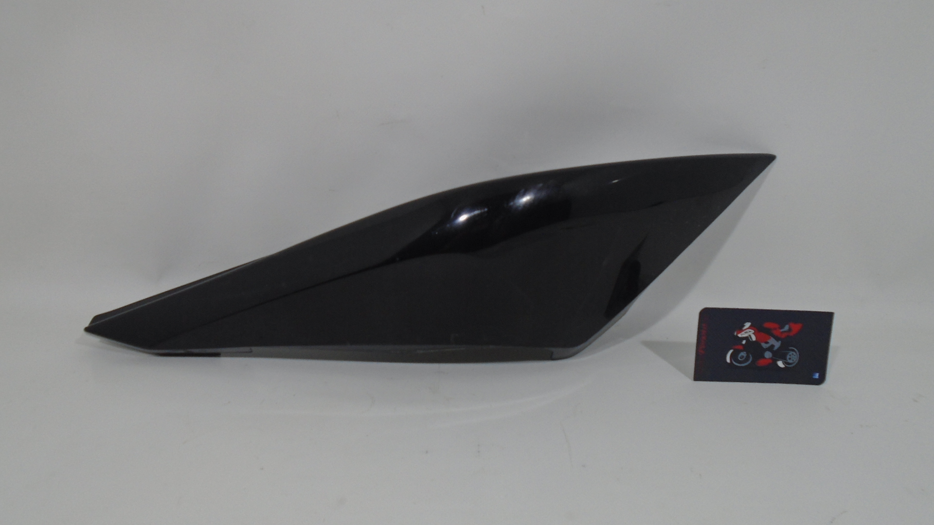 LATERAL TRASERO IZQUIERDO YAMAHA FZ6 S2 07-10