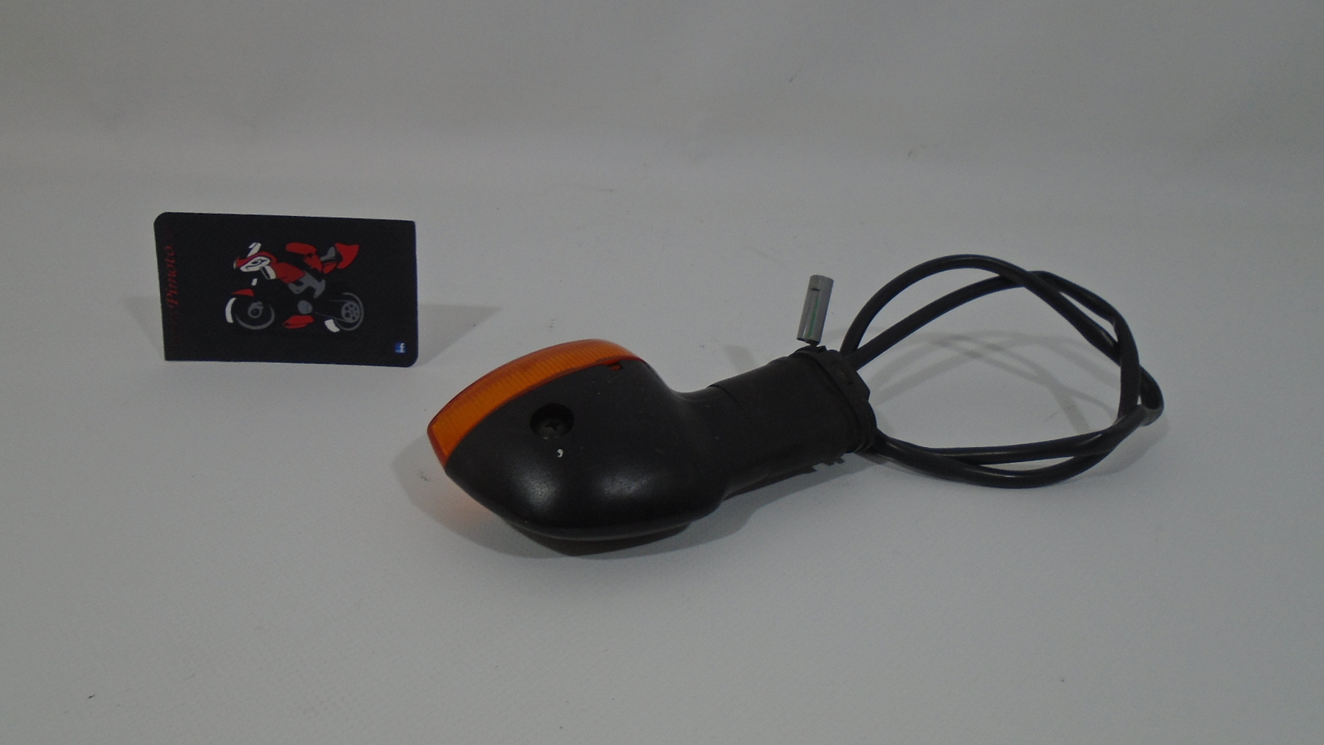 INTERMITENTE TRASERO IZQUIERDO YAMAHA FZ6 S2 07-10 - Imagen 3