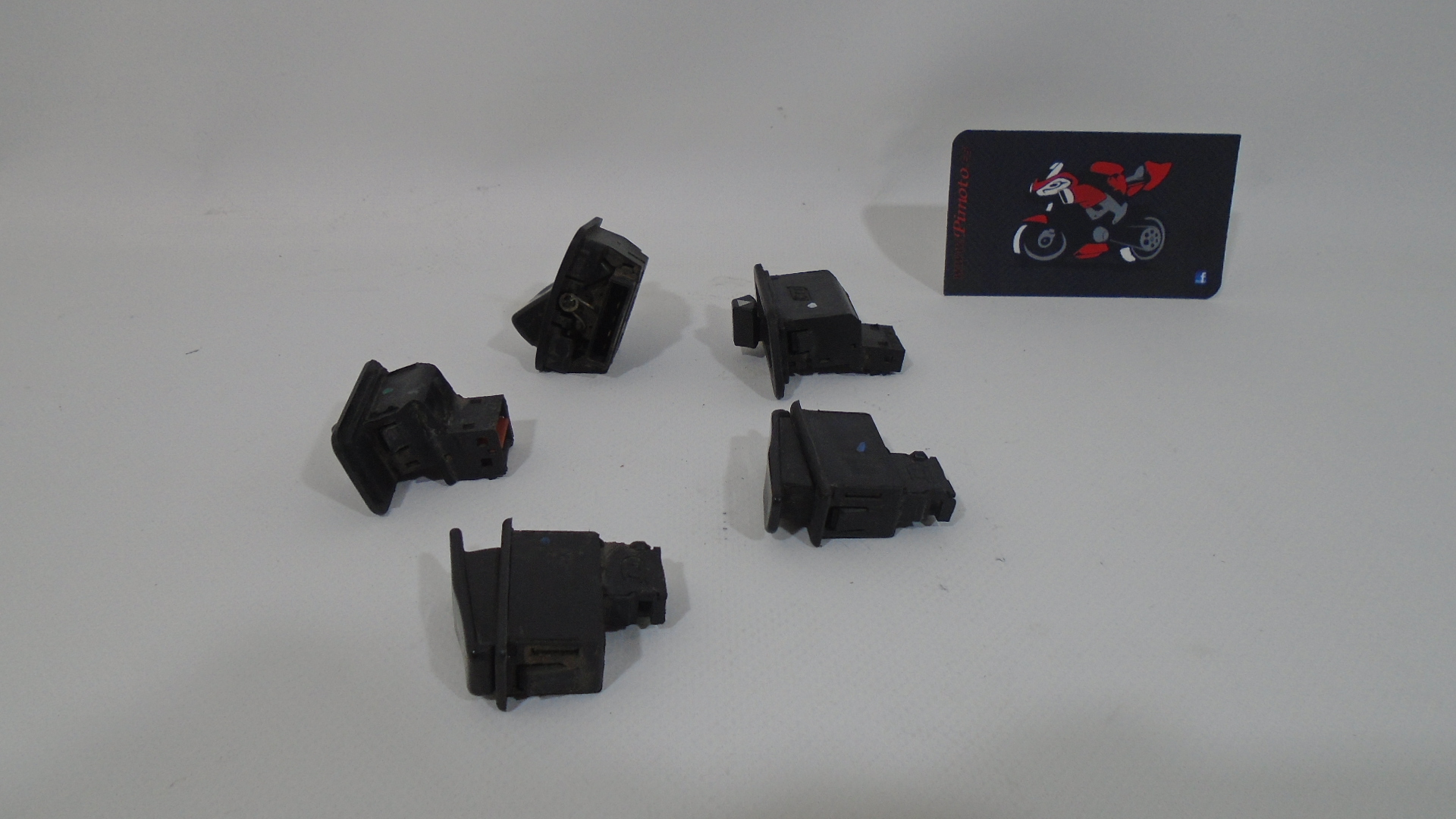 CONJUNTO DE LLAVE DE LUCES / INTERRUPTOR SYM FIDDLE II 125 - Imagen 3