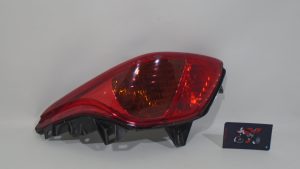 PILOTO TRASERO IZQUIERDO HONDA FORZA 250 2005/2007