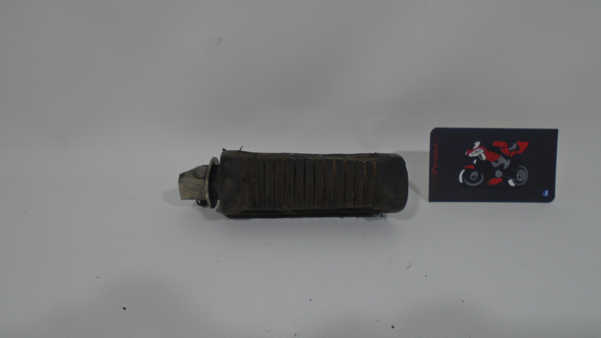 ESTRIBO DELANTERO IZQUIERDO SUZUKI GS 500 E 2001-2006 - Imagen 3