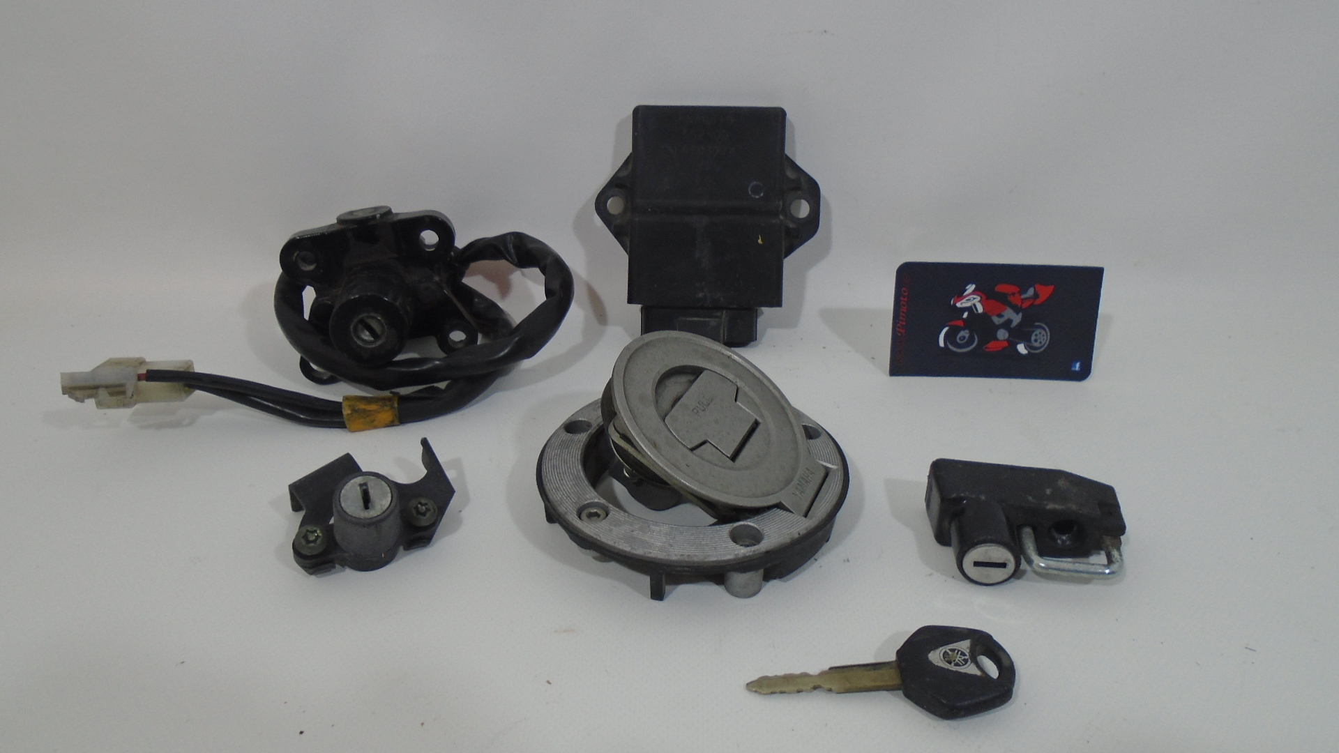 CONJUNTO CERRADURAS SIN INMOVILIZADOR YAMAHA FZ6 S2 07-10