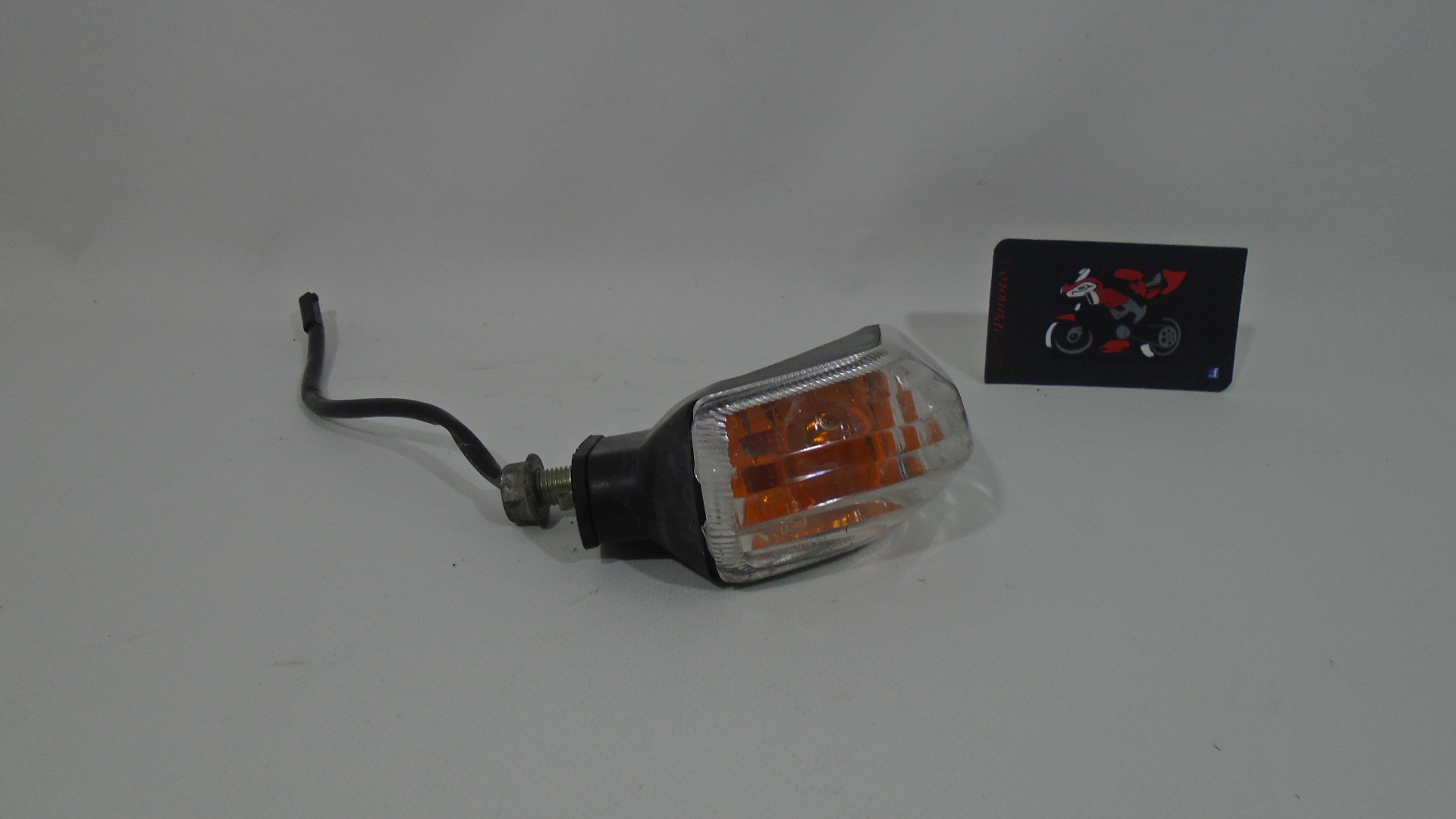 INTERMITENTE TRASERO DERECHO SUZUKI GSR 600 06-08