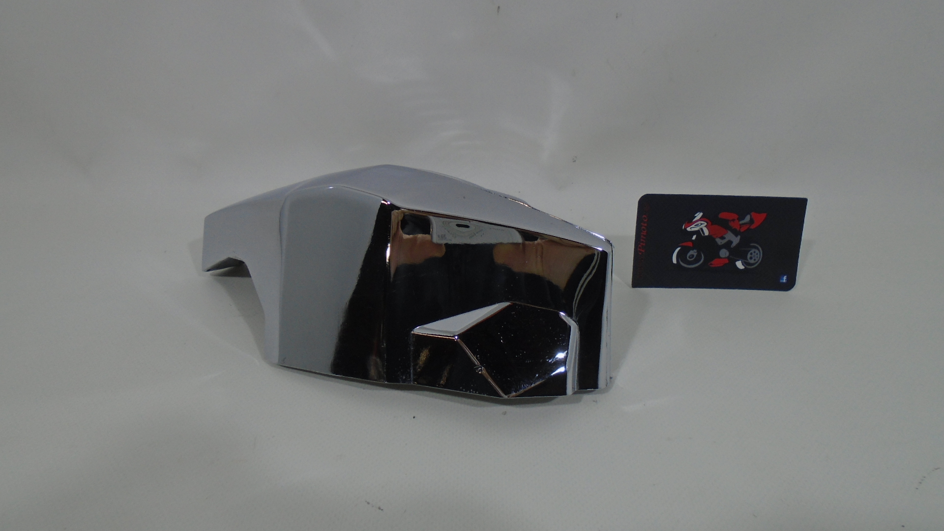 CUBIERTA CILINDRO DELANTERO IZQUIERDO SUZUKI INTRUDER M1800R - Imagen 3