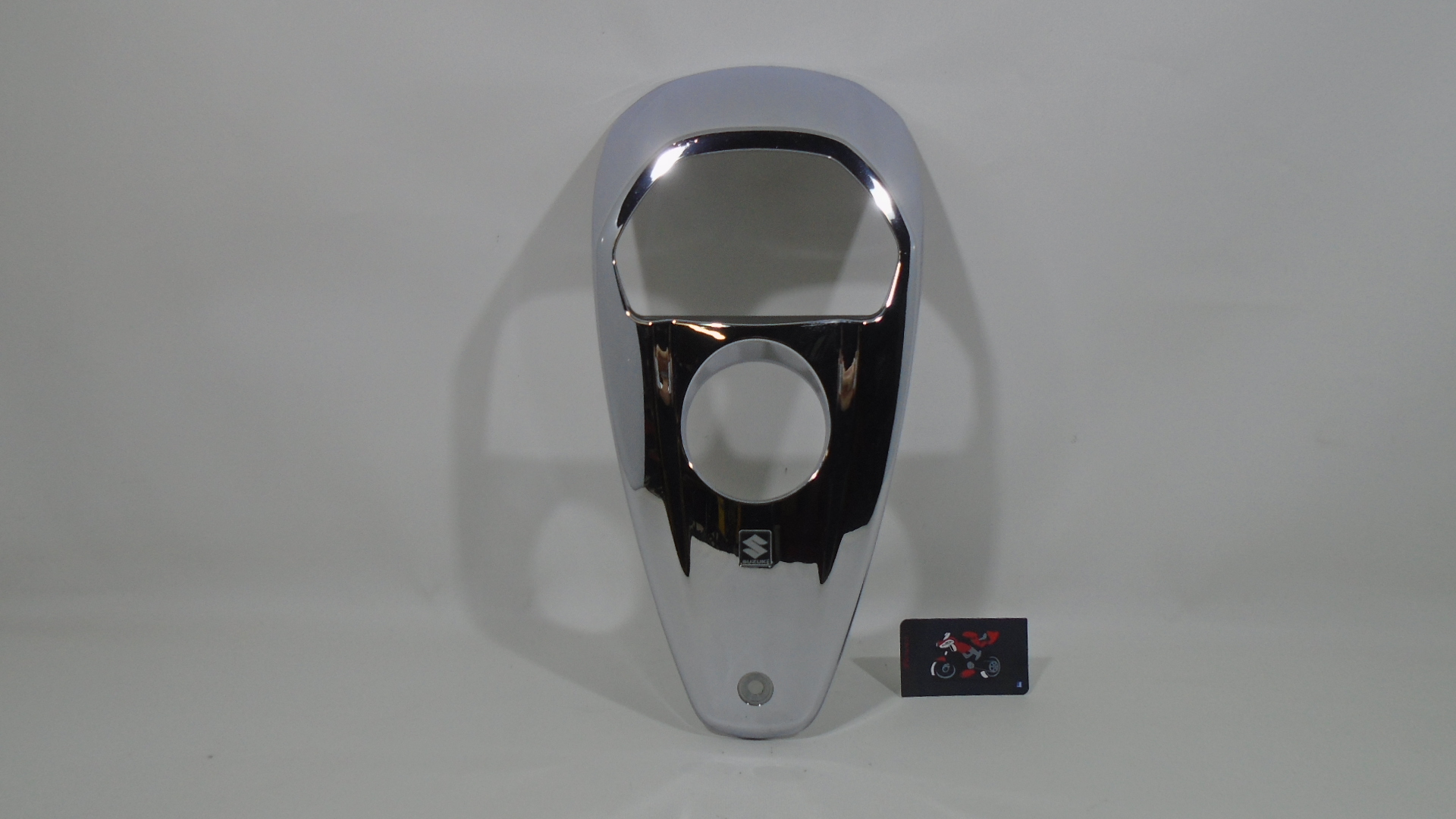 EMBELLECEDOR CROMO MARCADOR SUZUKI INTRUDER M1800R