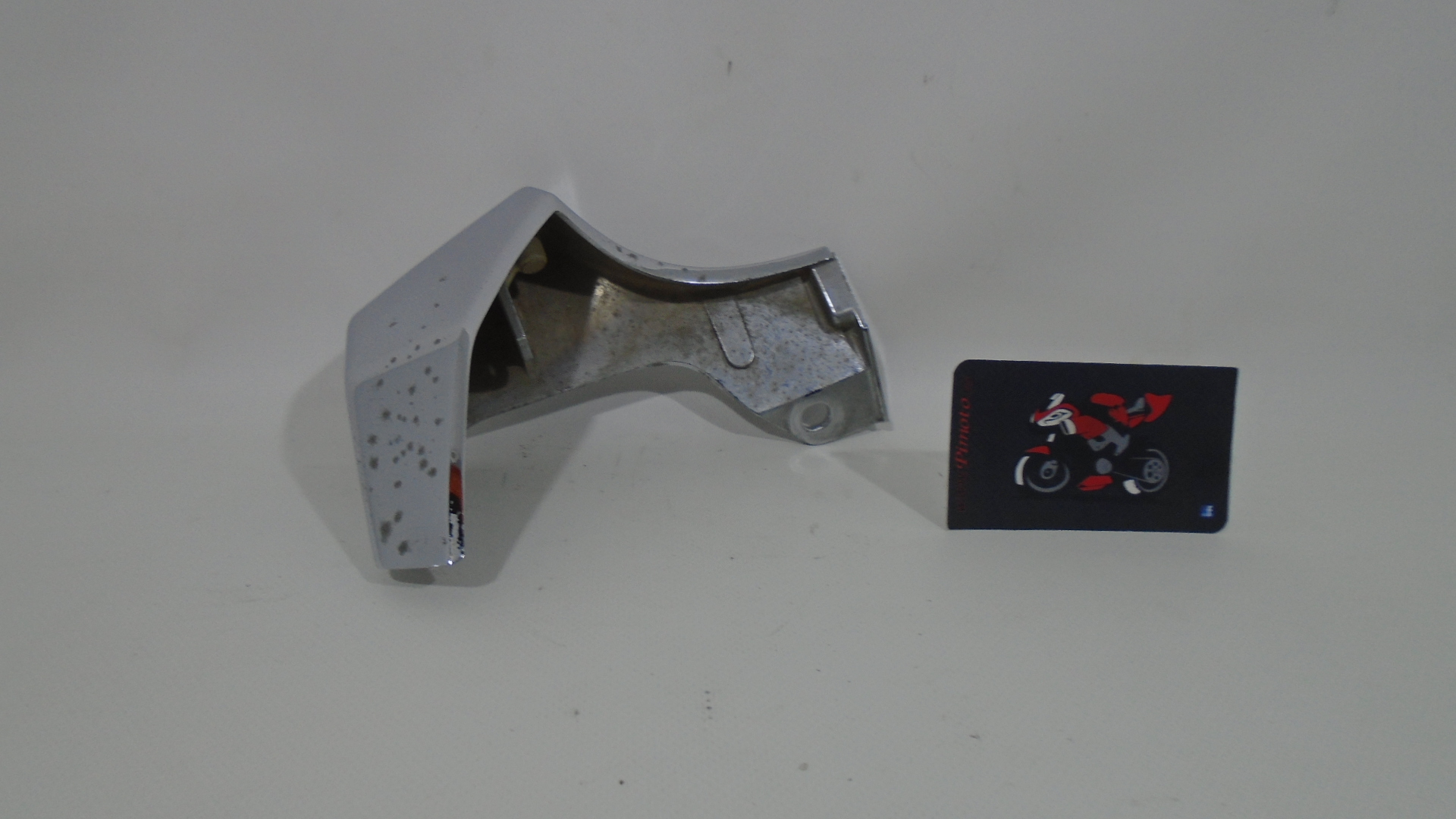 SOPORTE CROMO INTERMITENTE DELANTERO IZQUIERDO SUZUKI INTRUDER M1800R - Imagen 4
