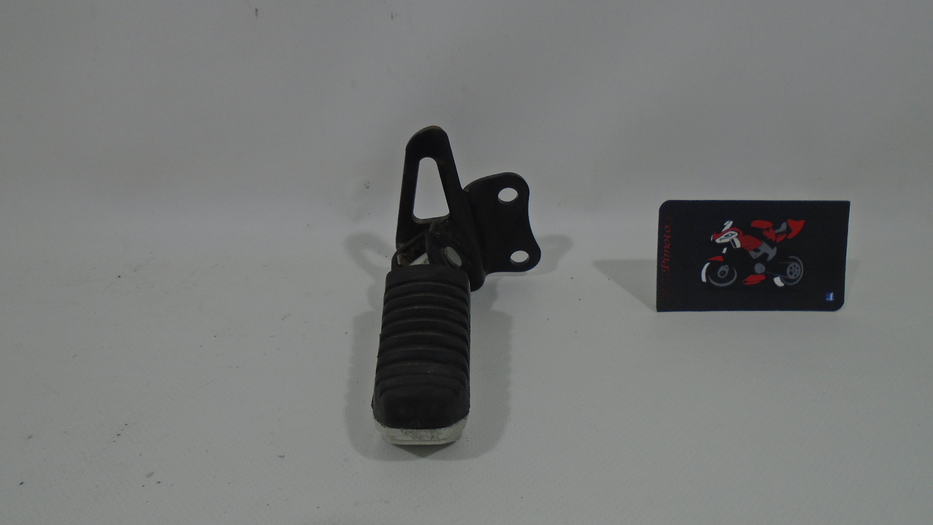 ESTRIBO TRASERO DERECHO SUZUKI INTRUDER M1800R - Imagen 3