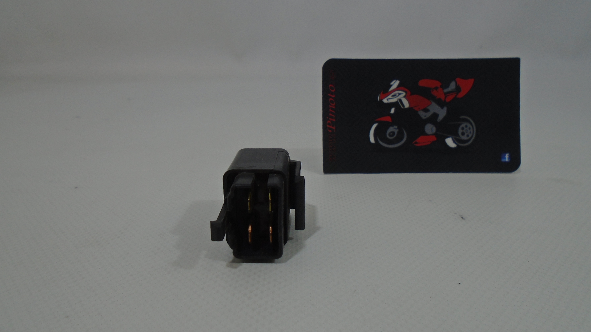 RELE 4 PINS 12V DC 8A KYMCO QUANNON 125 - Imagen 3