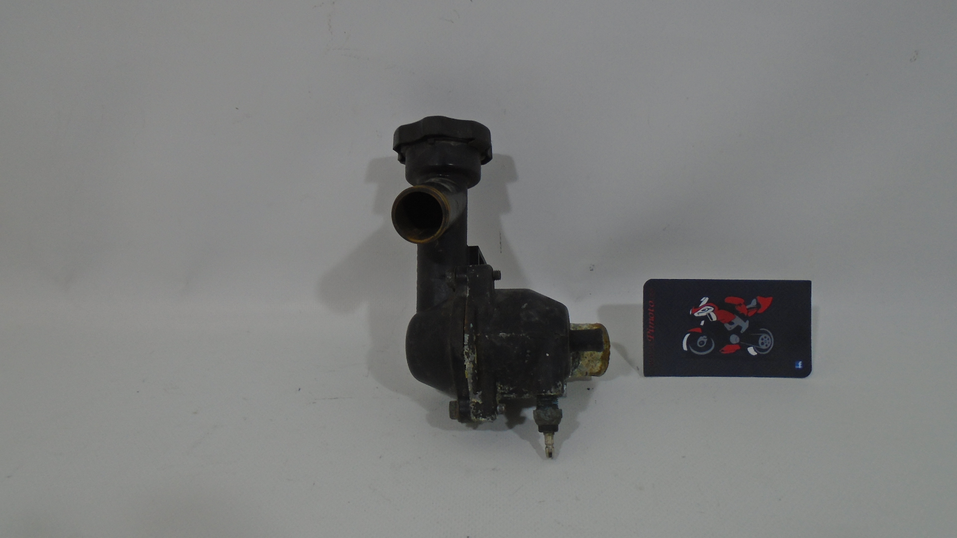 BOCA DE LLENADO + TAPON KAWASAKI ZX7-R - Imagen 3