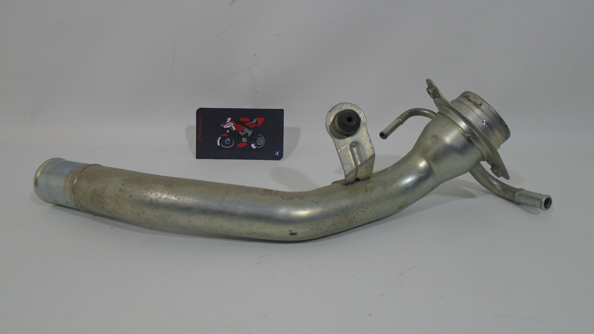 BOCA LLENADO DEPOSITO GASOLINA SUZUKI BURGMAN 650 2002/2012 - Imagen 4